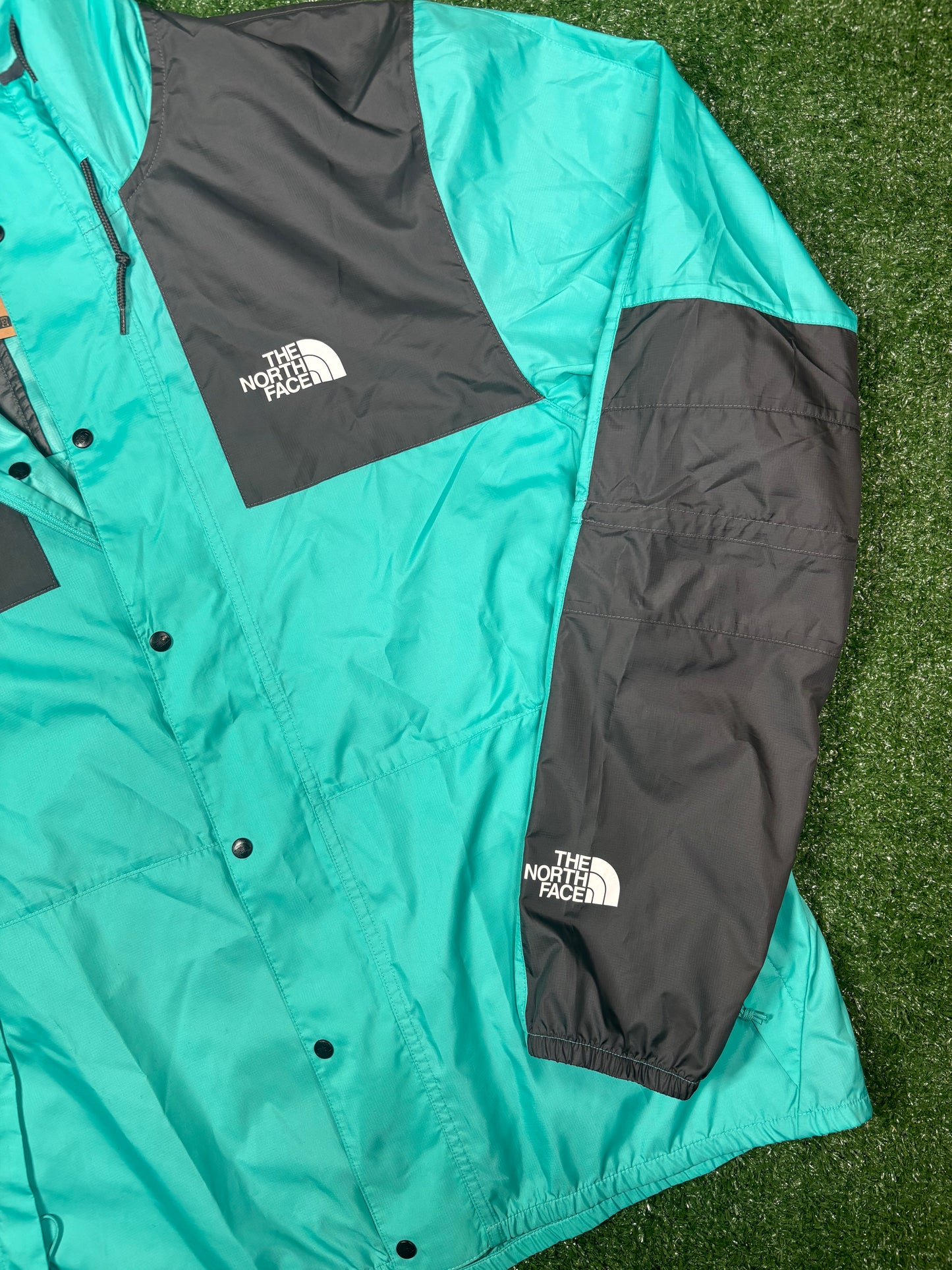 North Face Turqoise Mountain Jacket Size Medium Brand New