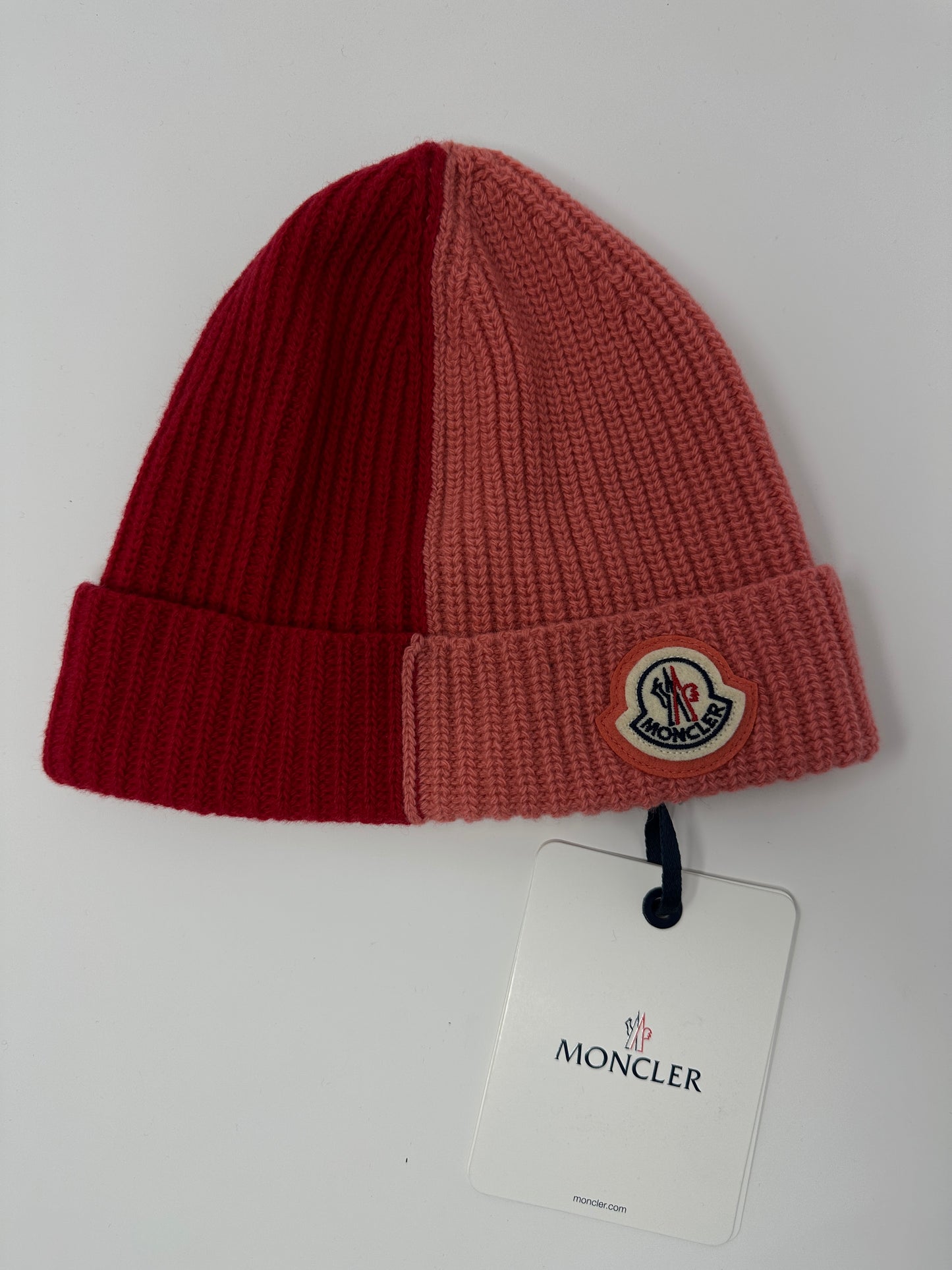 Moncler Berreto Tricot Beanie in Red/pink