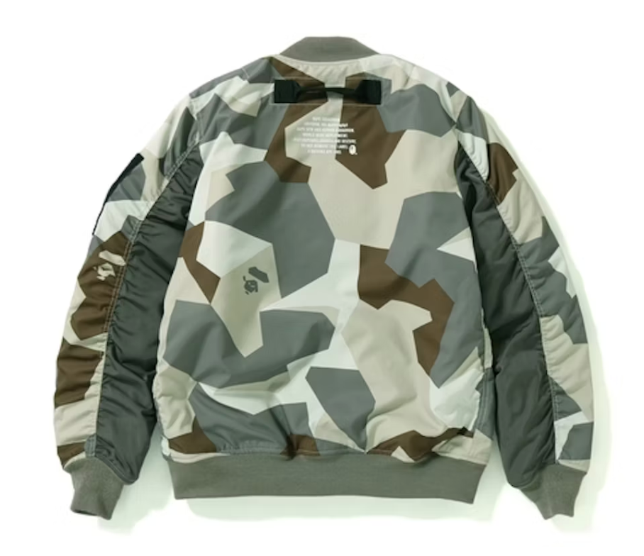 A Bathing Ape BAPE Splinter Camo Light Bomber Jacket Beige Size Small Mens