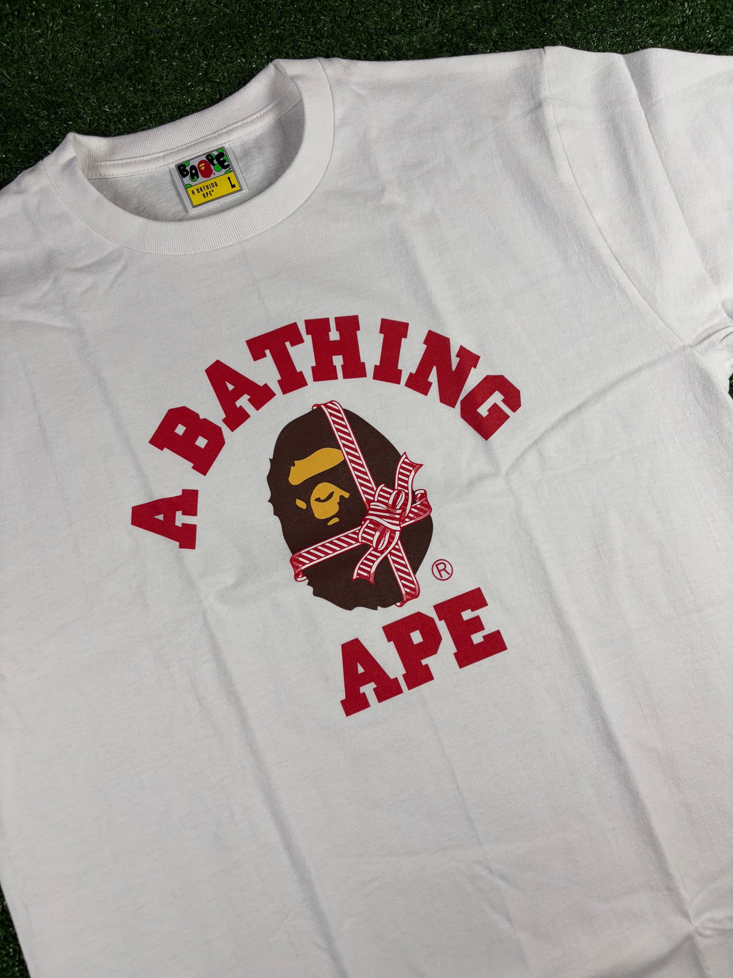 BAPE Christmas College White/Red T-Shirt Size Large