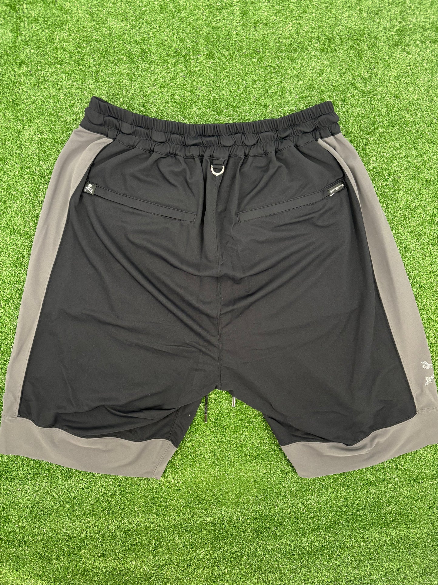 Mastermind 2 Color Basket Black Sweat Shorts Size Large (MSRP: $1,369)