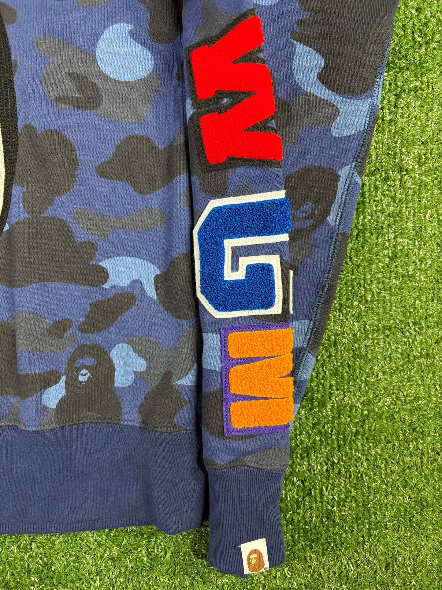 BAPE Color Camo Navy Embroidery Shark Crewneck Large