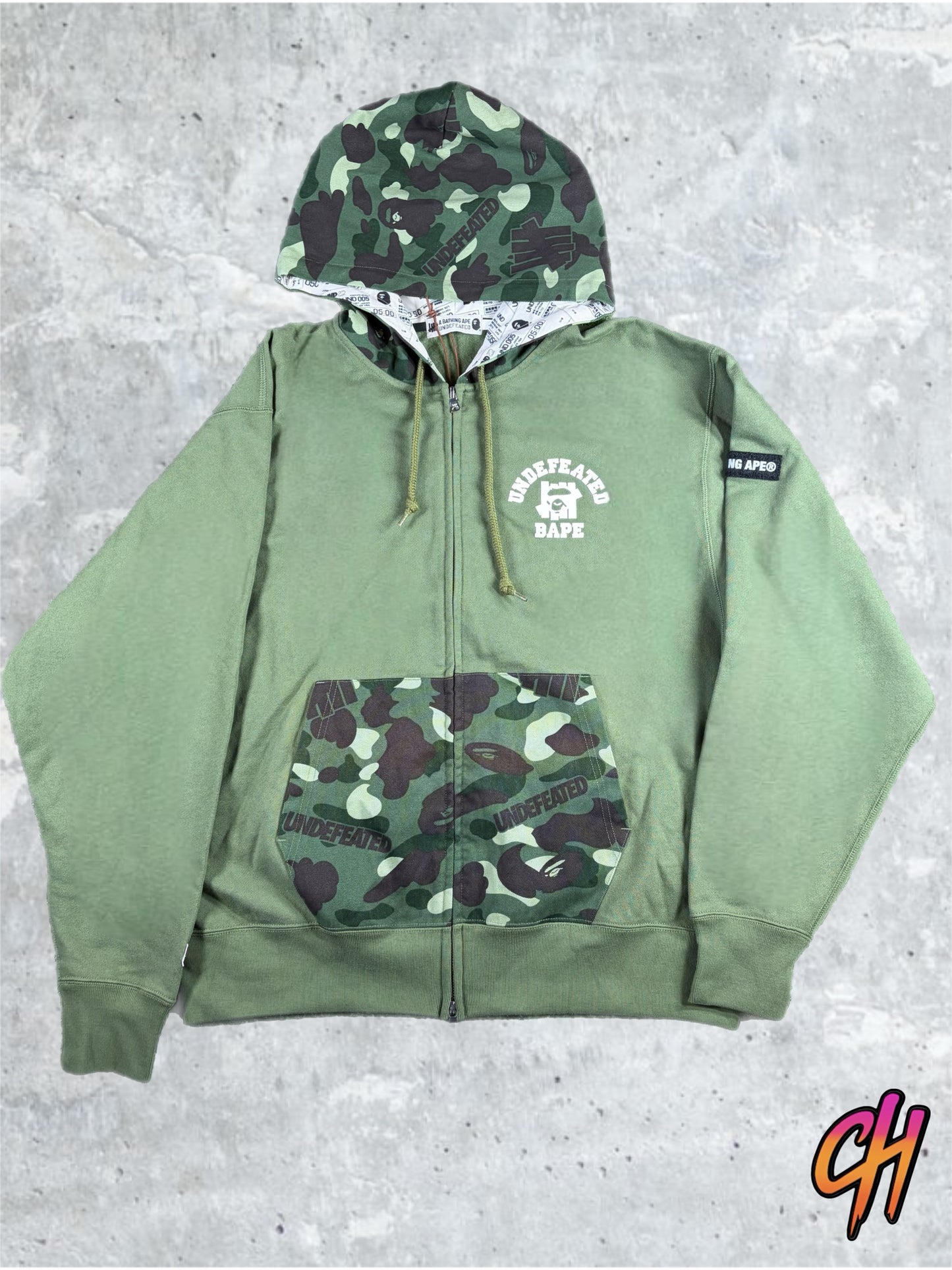 Bape X Undefeated Green Color Camo Zip-Up Hoodie Medium
