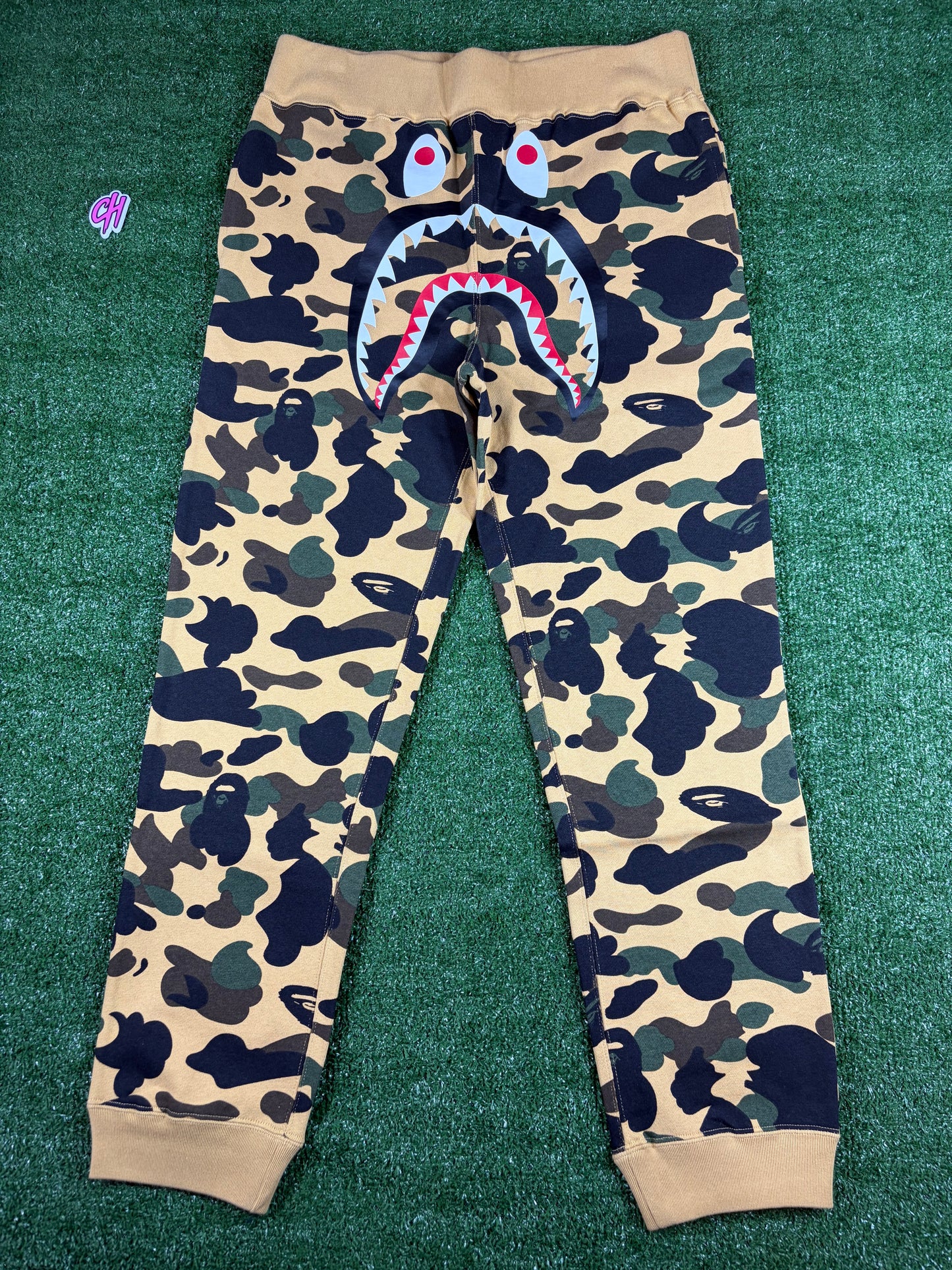 Bape 1st Camo Shark Slim Sweat Pants SS22 Size Large
