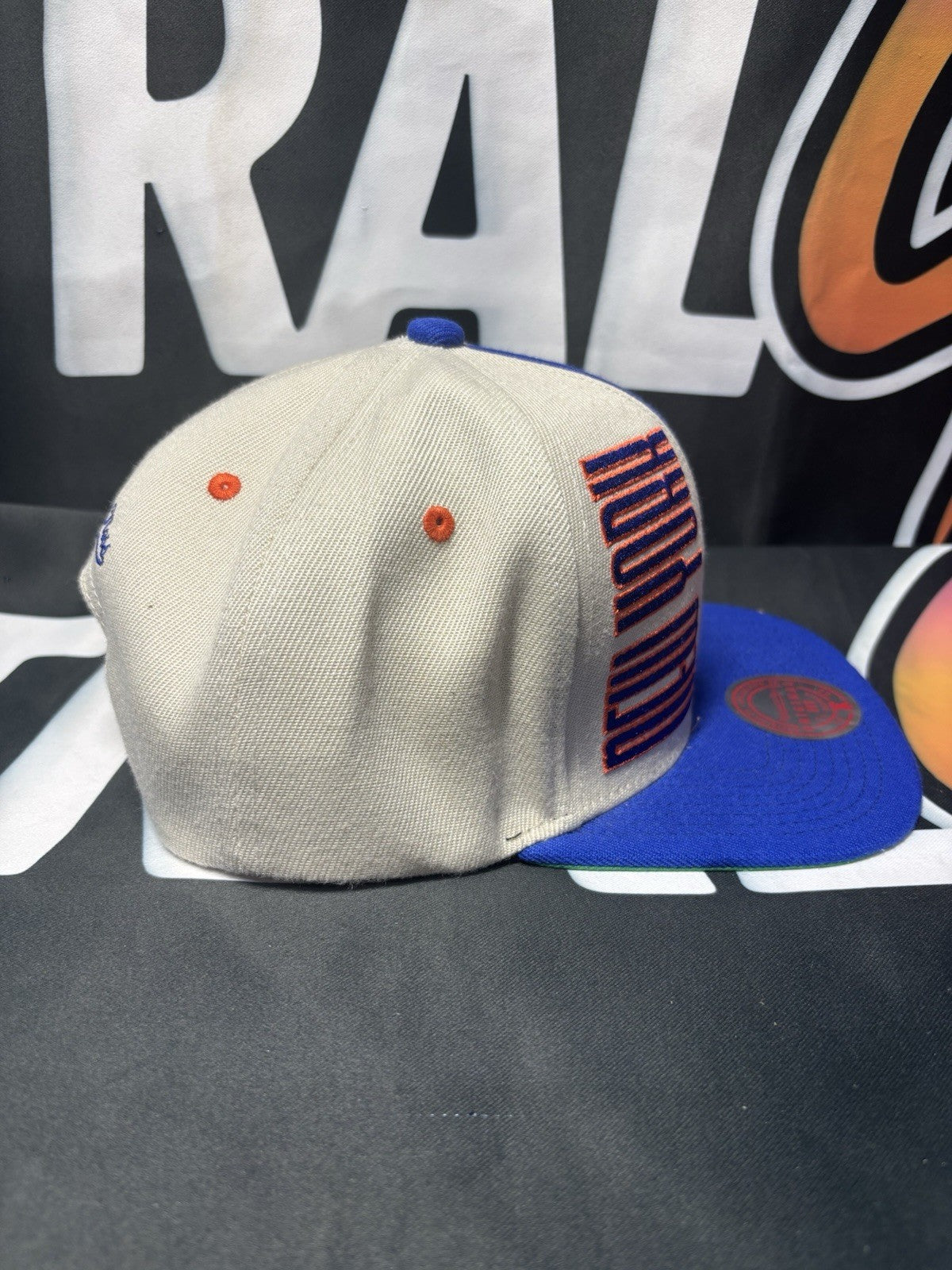 Mitchell & Ness NBA New York Knicks Pop Panel SnapBack Hat