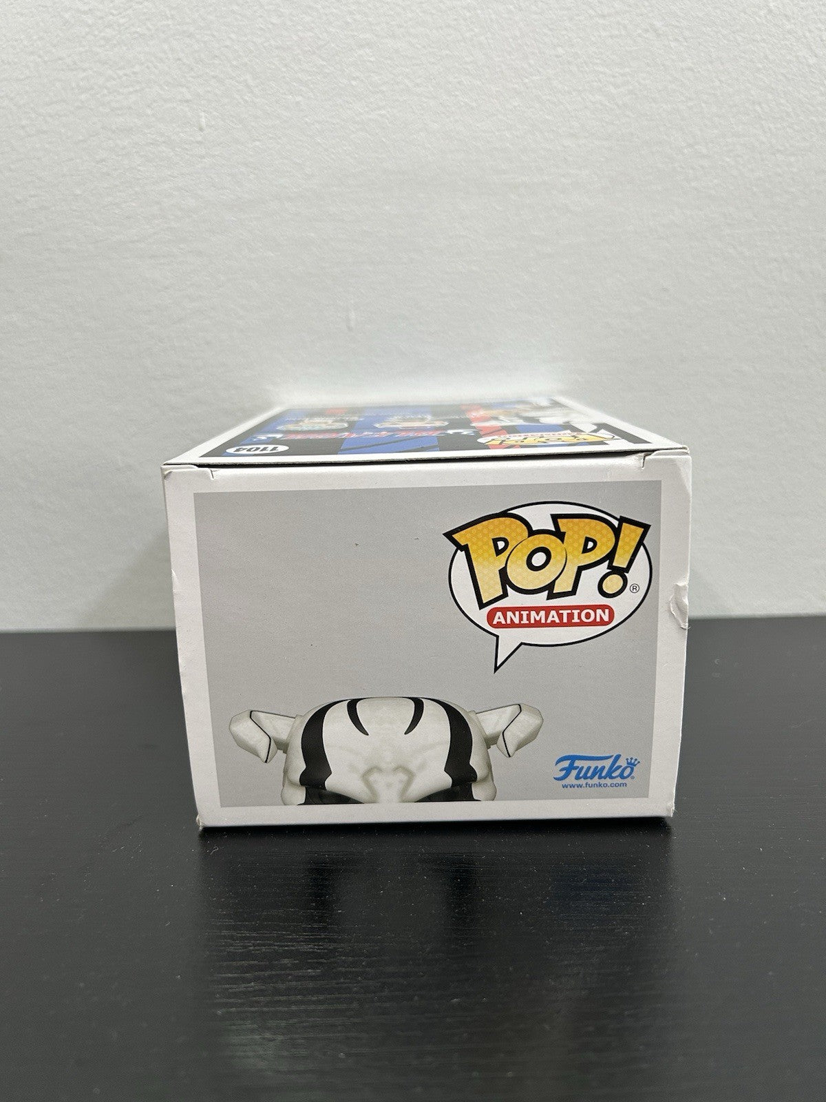 Funko Pop! Vinyl: Bleach - Fully-Hollowfied Ichigo (Chase) (Glows in the Dark) -