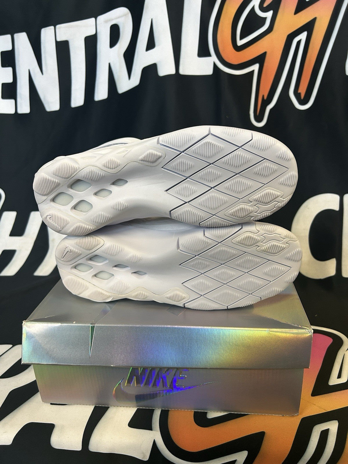 Size 8.5 - Nike Swoosh Hunter White