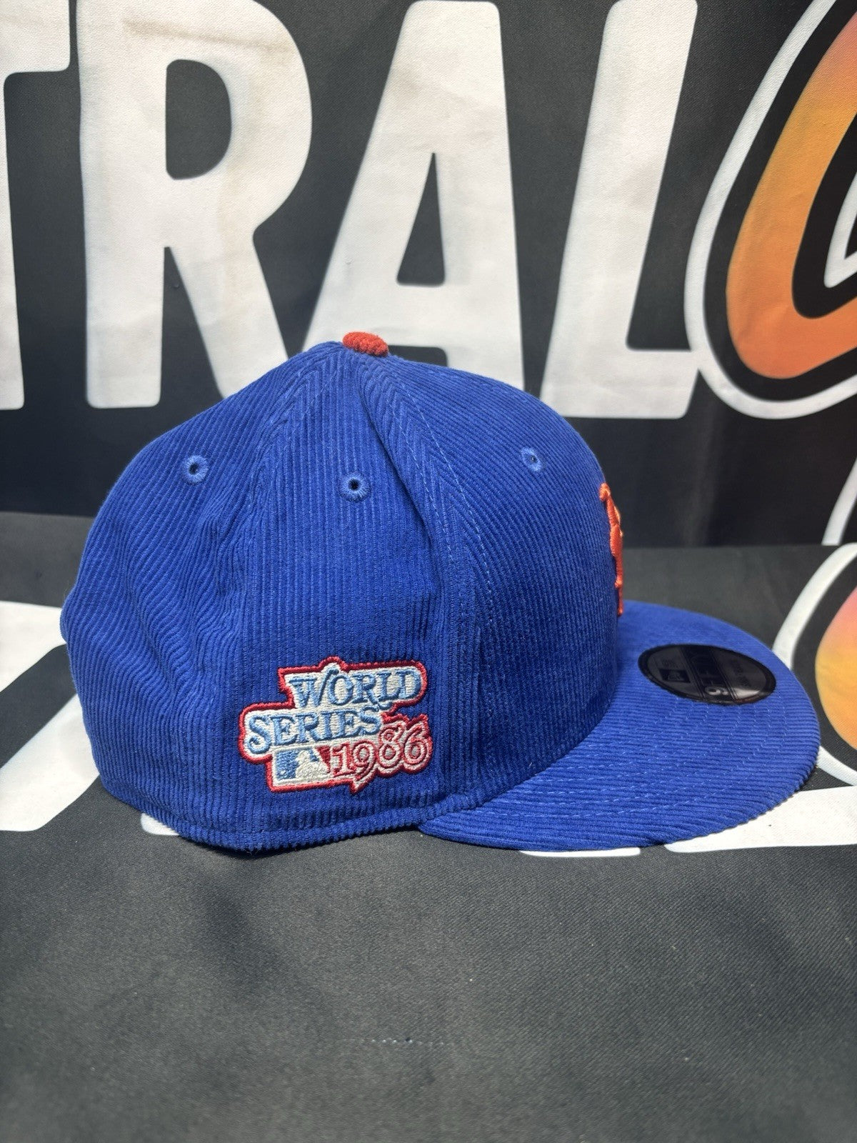 New Era MLB New York Mets Corduroy 1986 World Series SnapBack Hat