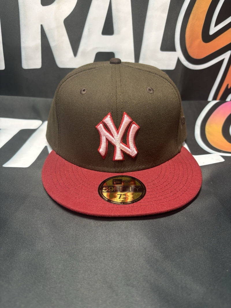 New Era MLB New York Yankees ‘Chocolate And Red’ Fitted Hat