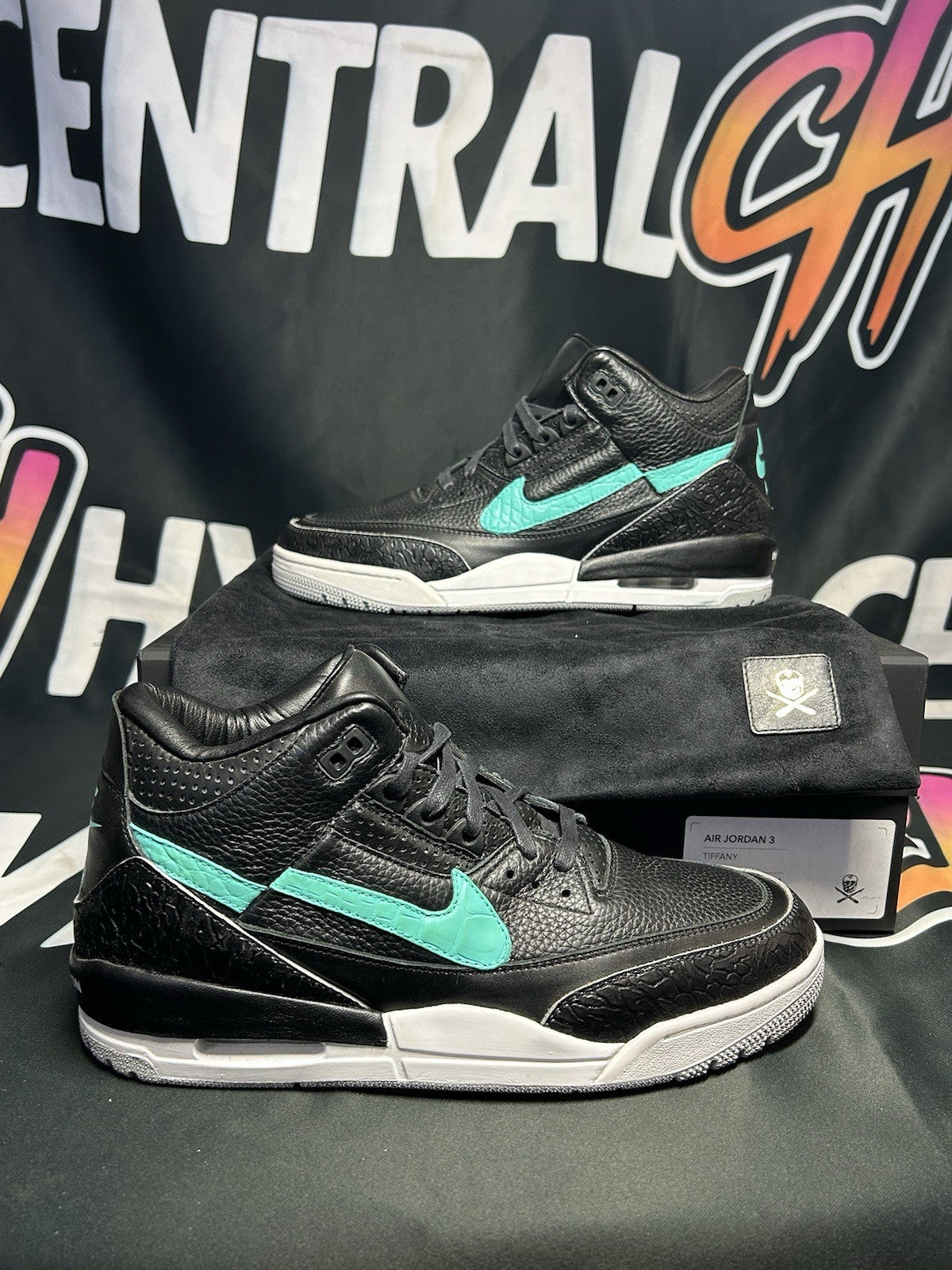 Size 10.5 - Jordan 3 X Shoe Surgeon Official Custom Commes Des Garçon X Tiffany