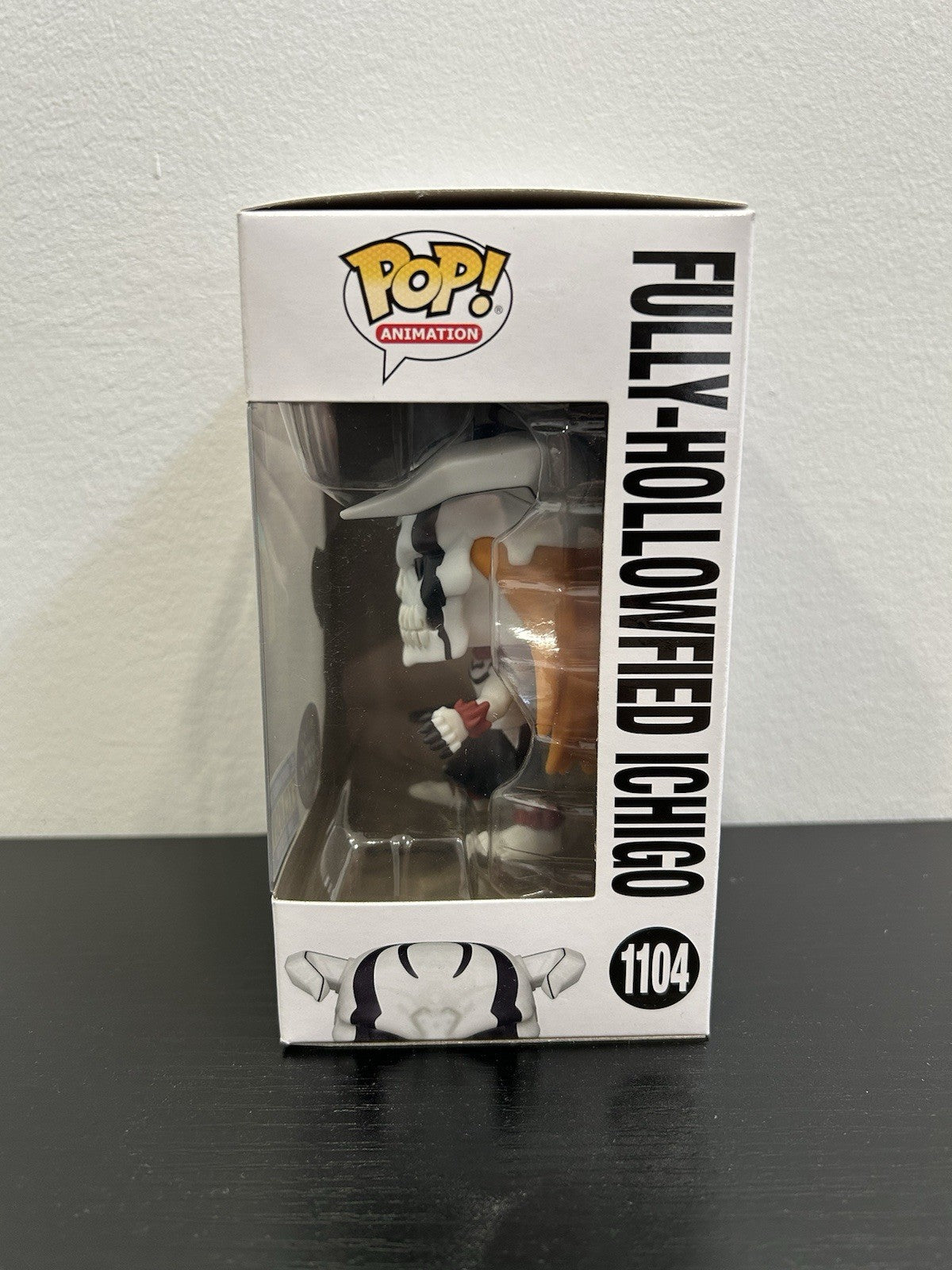 Funko Pop! Vinyl: Bleach - Fully-Hollowfied Ichigo (Chase) (Glows in the Dark) -