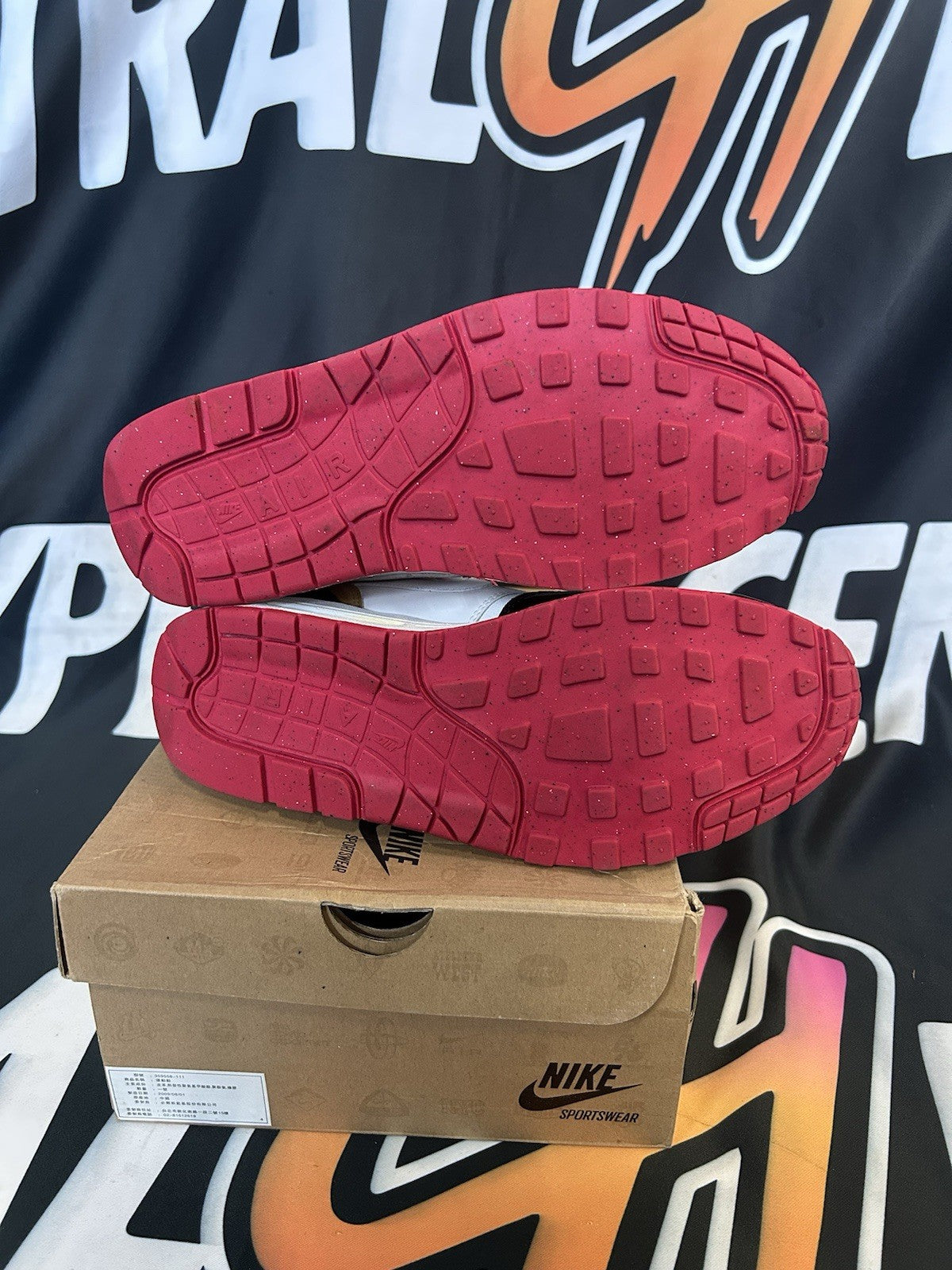Size 10 - Nike PHANTACi x Air Max 1 2009 Grand Piano