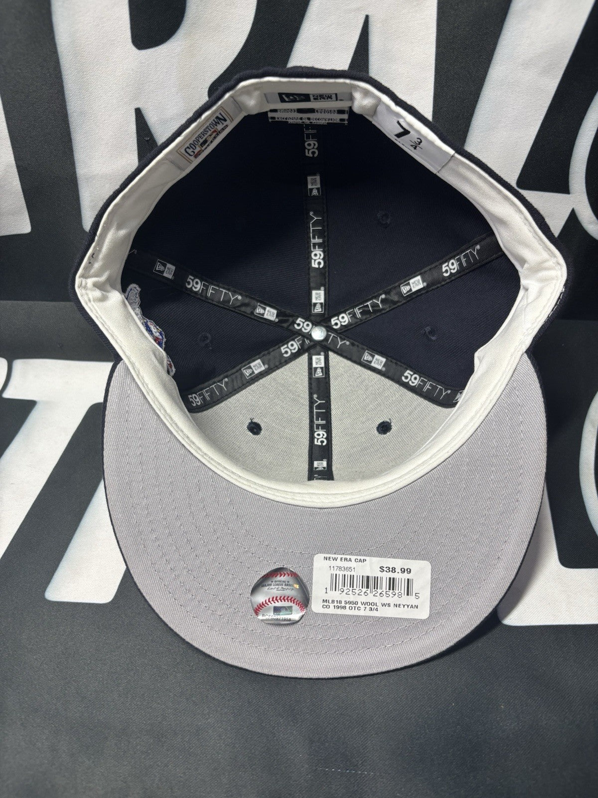 New Era MLB New York Yankees Wool 1998 World Series Patch Fitted Hat 7 3/4