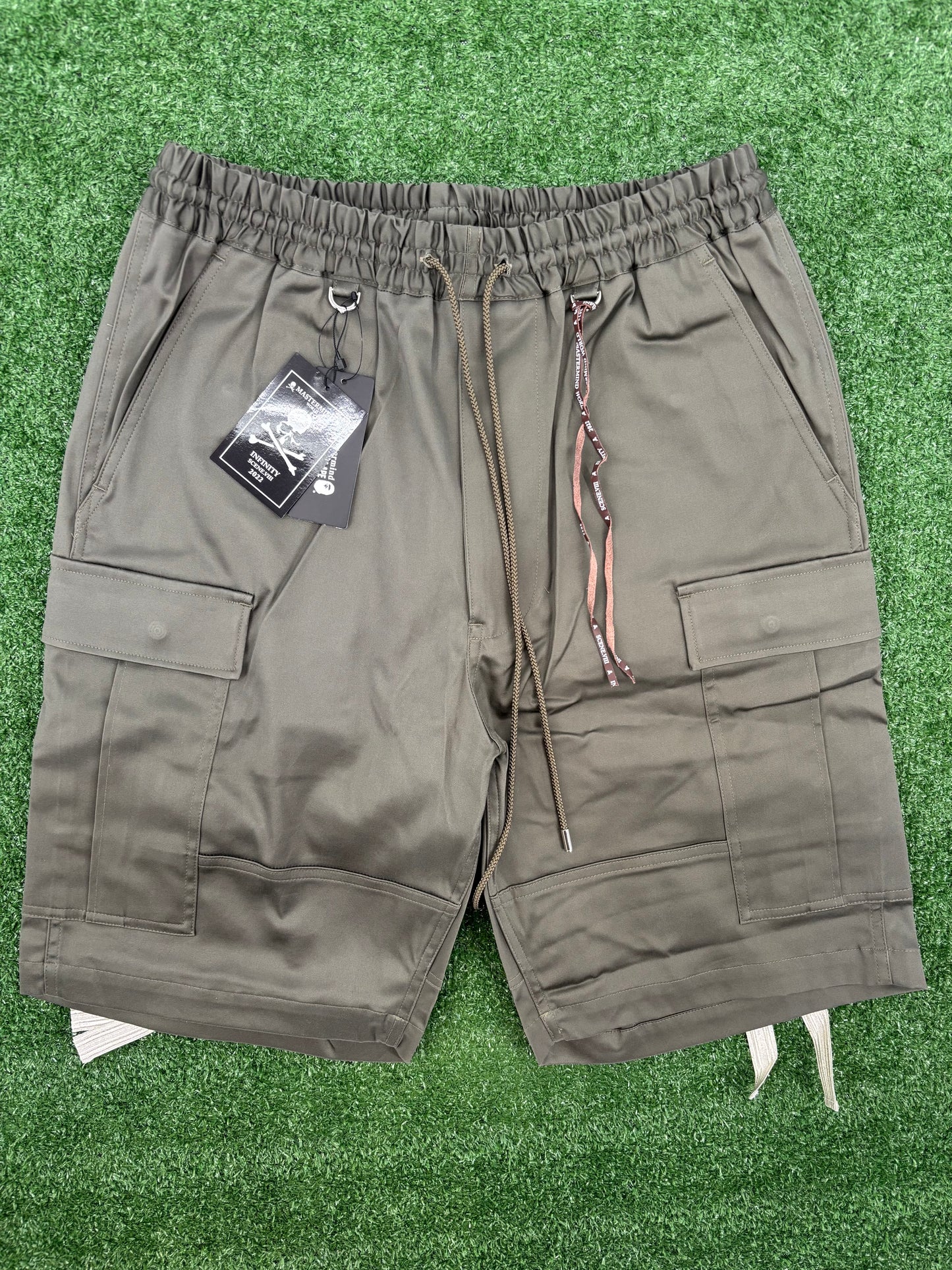 Mastermind Masterseed Green Cargo Shorts Size Medium (MSRP: $1,608)