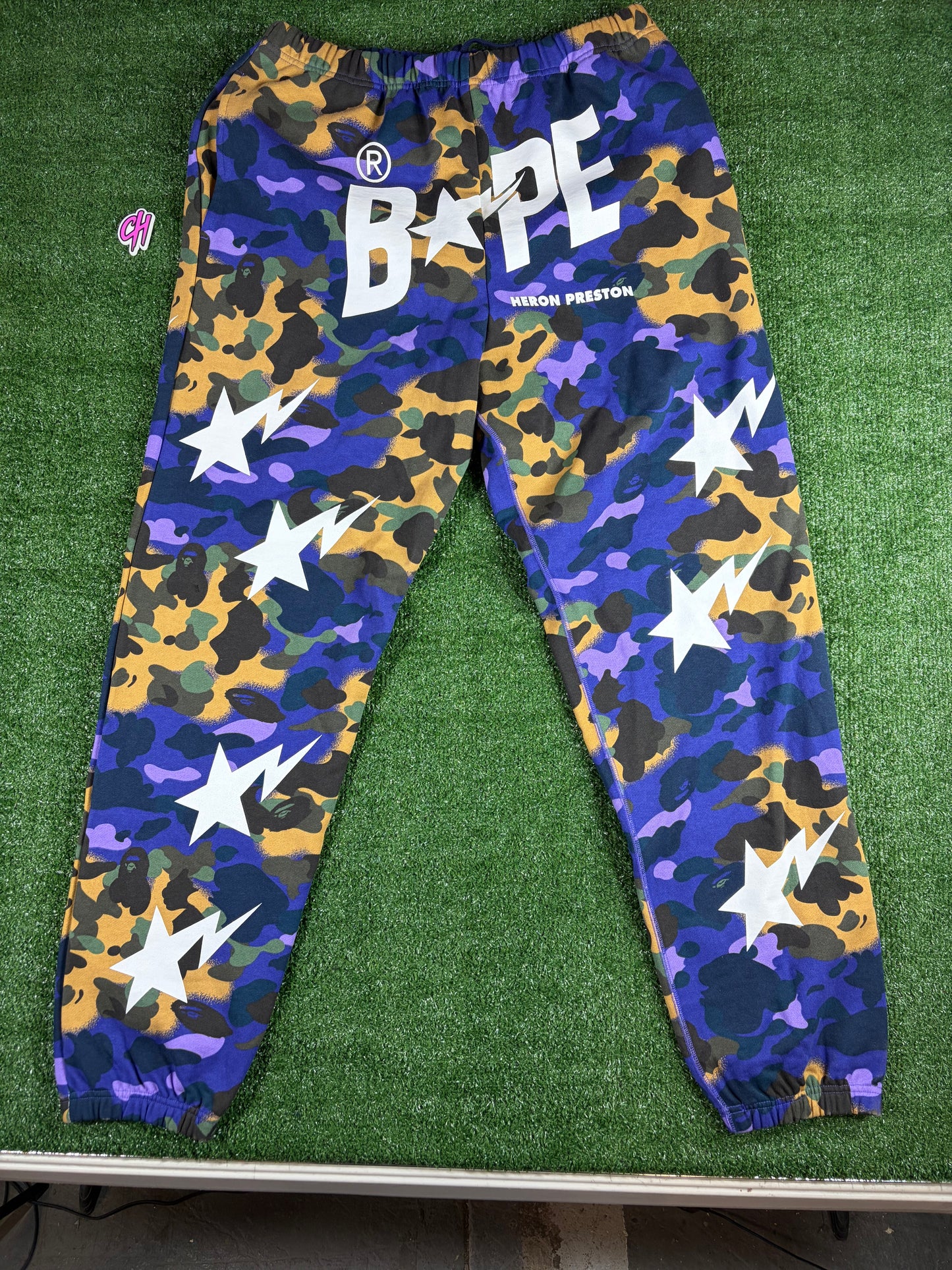BAPE x Heron Preston Mix 1st Camo Purple Sweatpants XXL