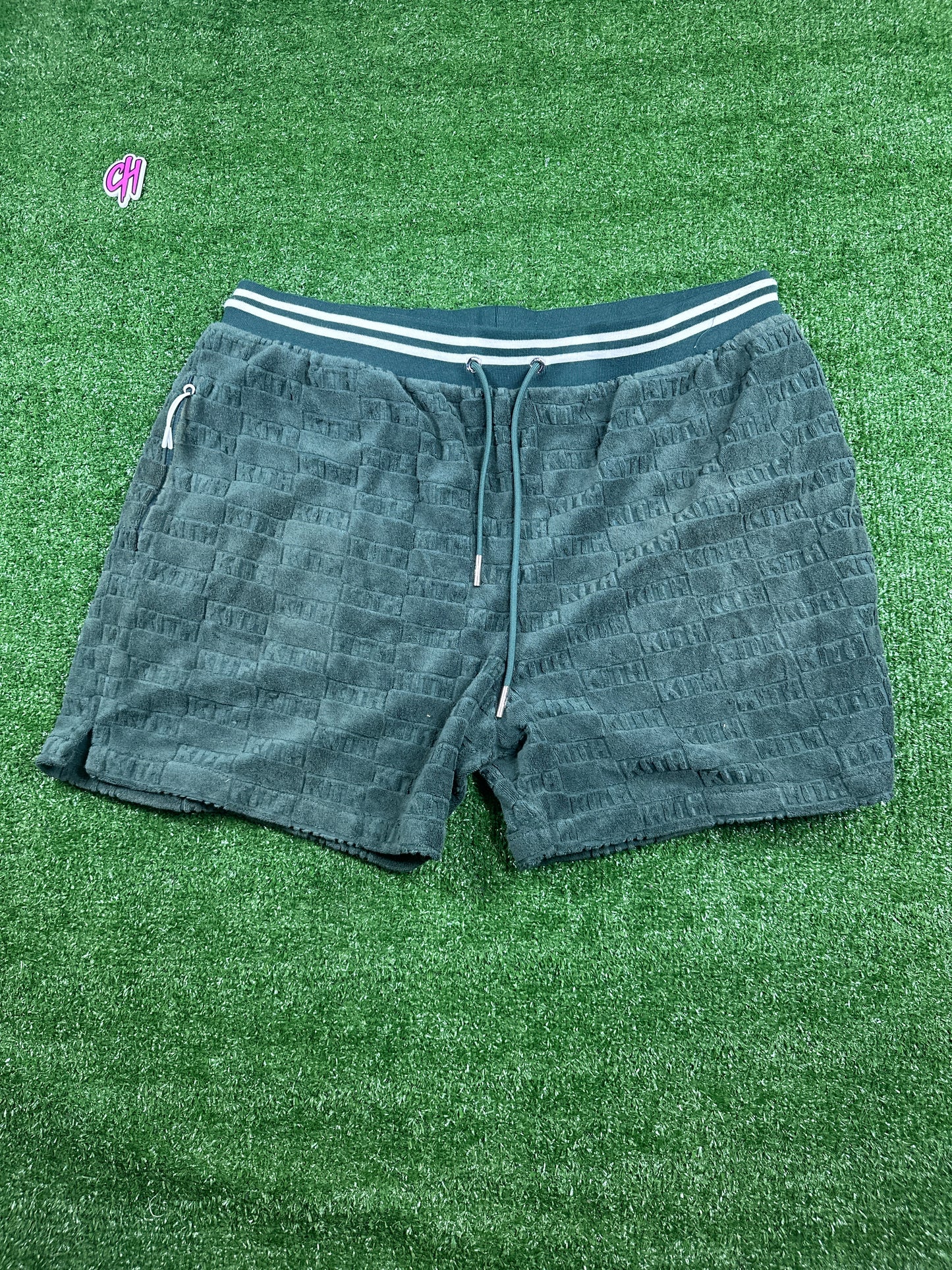 Kith Graham Velour Forest Green Men's Shorts (USED) - Size XL