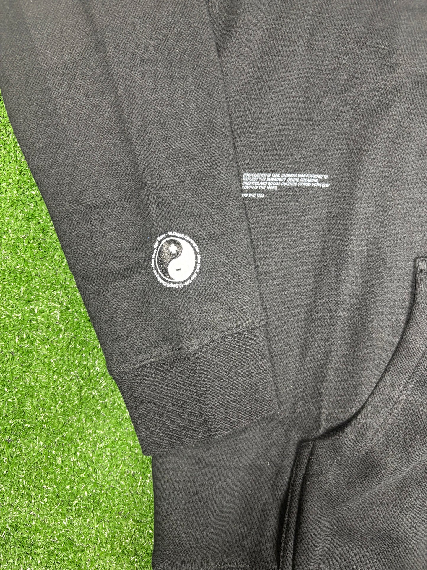 10 Deep ‘Rise & Fall’ Black Pullover Hoodie Brand New