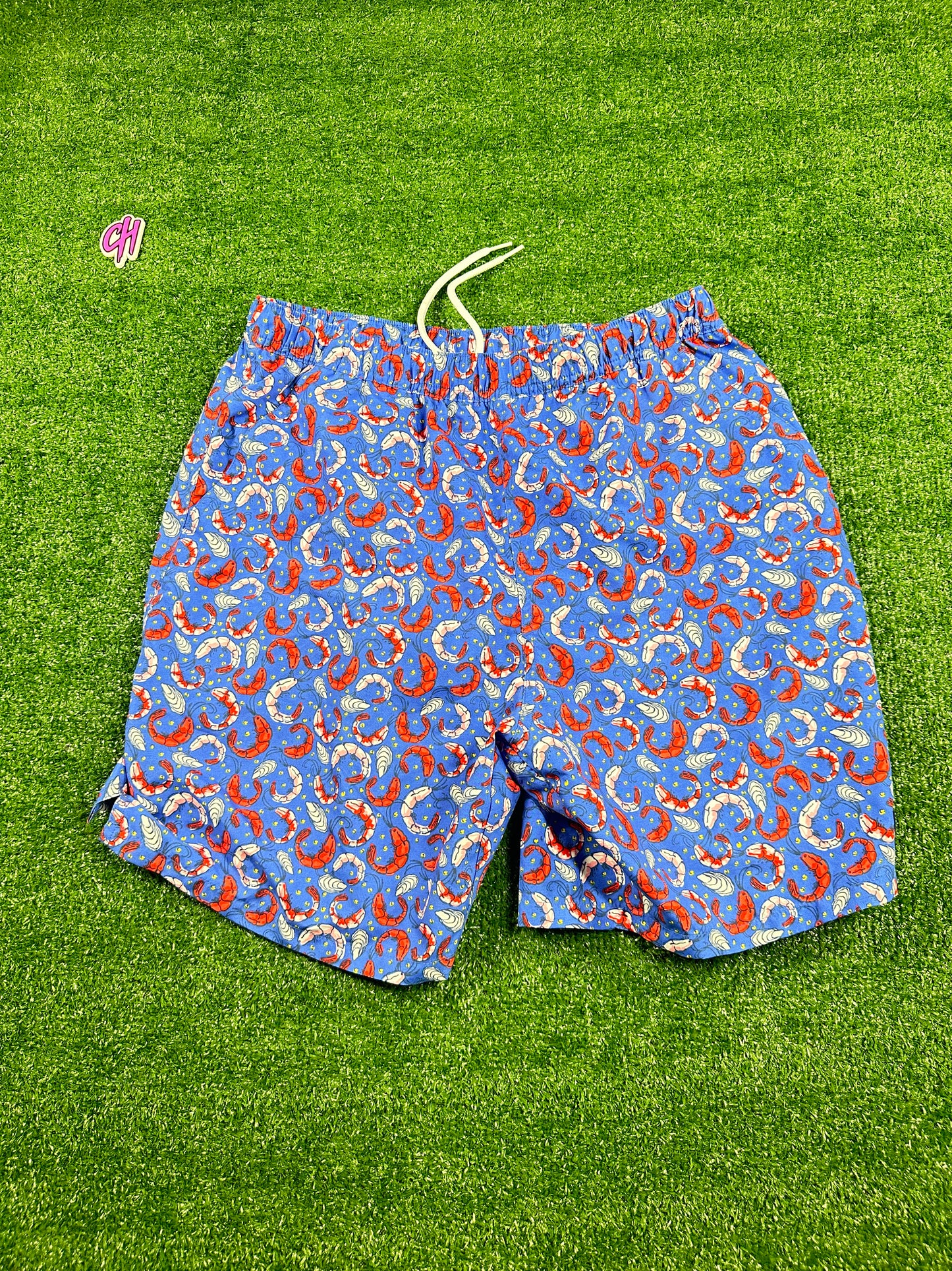 Vineyard Vines 'Shrimps' Printed Men's Blue Swimtrunks - Size Medium