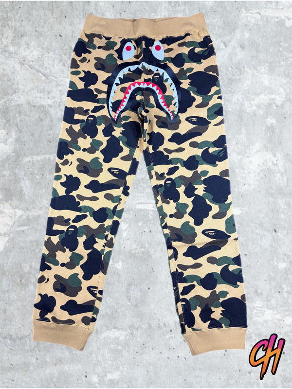 Bape 1st Camo Shark Slim Sweat Pants SS22 Size Small