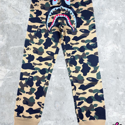 Bape 1st Camo Shark Slim Sweat Pants SS22 Size Small