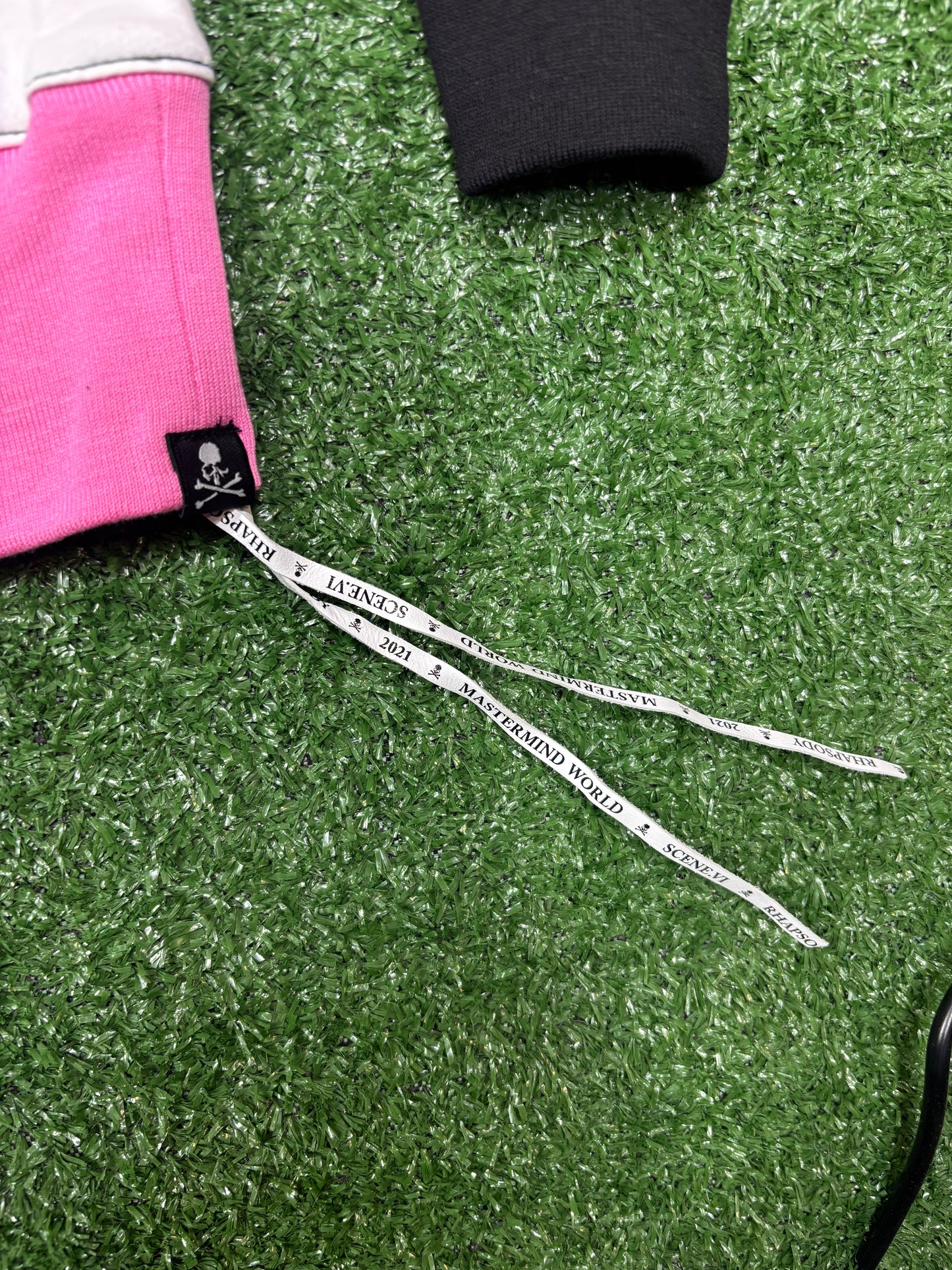 Mastermind World Vs. Bape Multi-Colored Crewneck Sweater Size Large