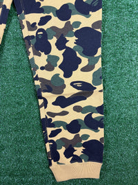 Bape 1st Camo Shark Slim Sweat Pants SS22 Size Small