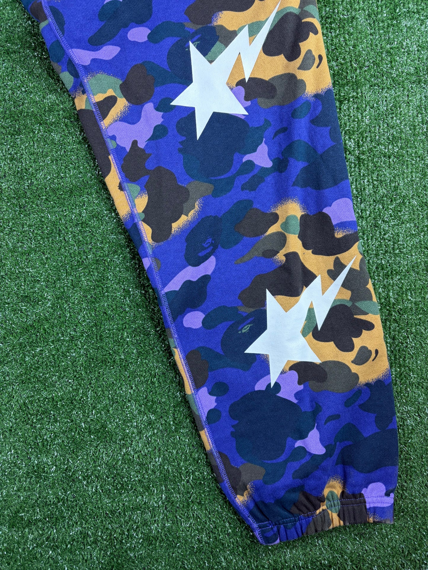 BAPE x Heron Preston Mix 1st Camo Purple Sweatpants XXL