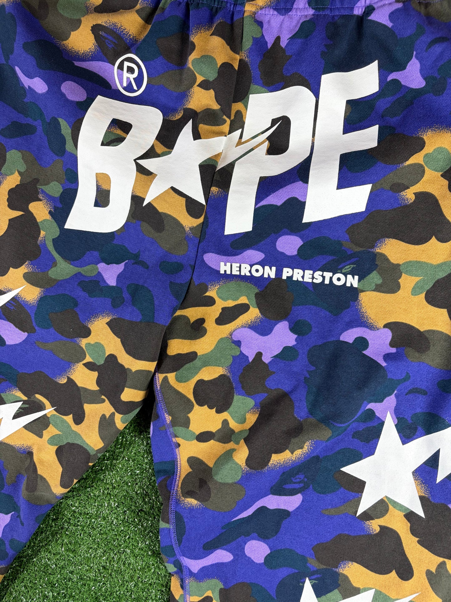 BAPE x Heron Preston Mix 1st Camo Purple Sweatpants XXL
