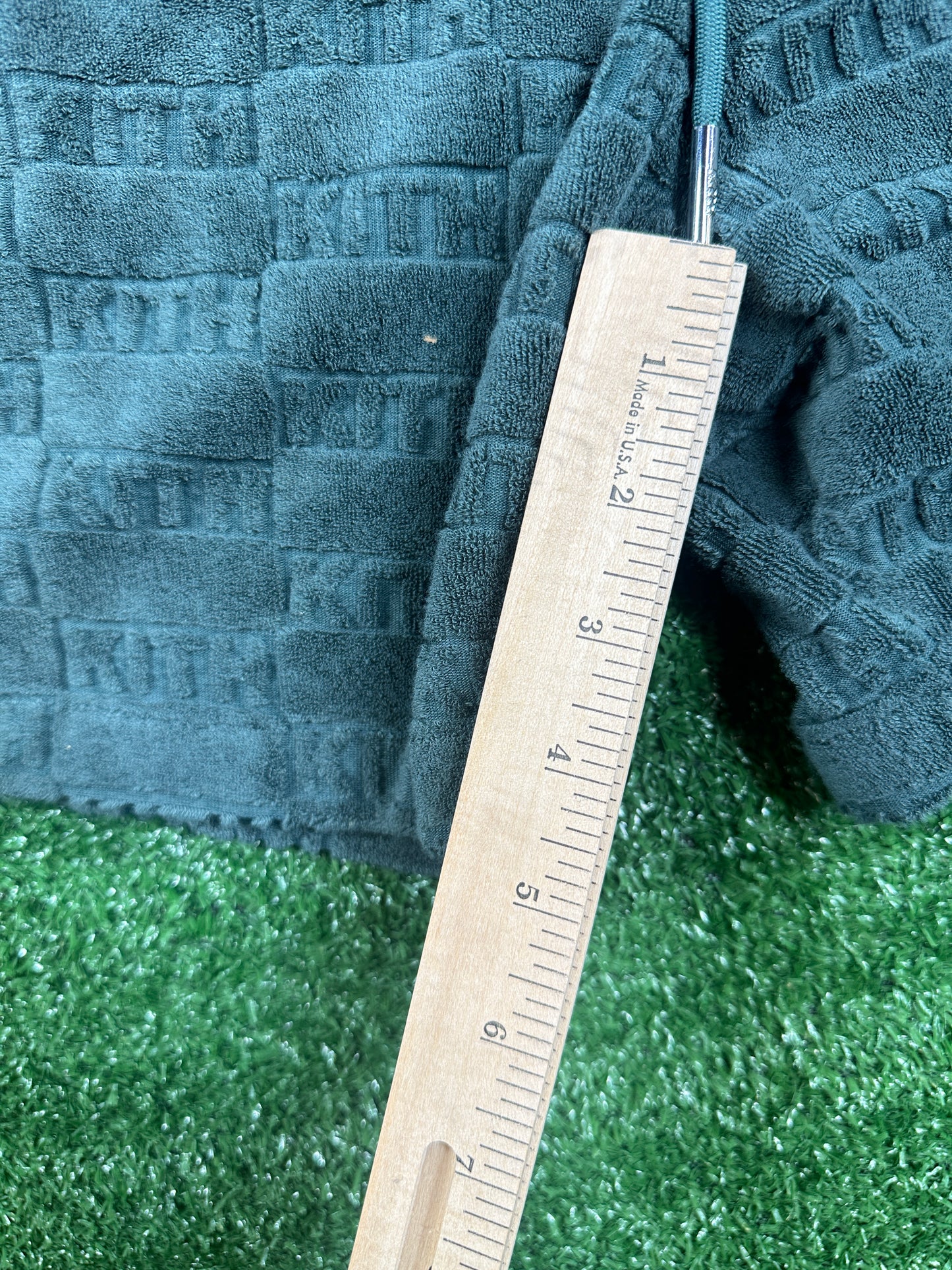 Kith Graham Velour Forest Green Men's Shorts (USED) - Size XL