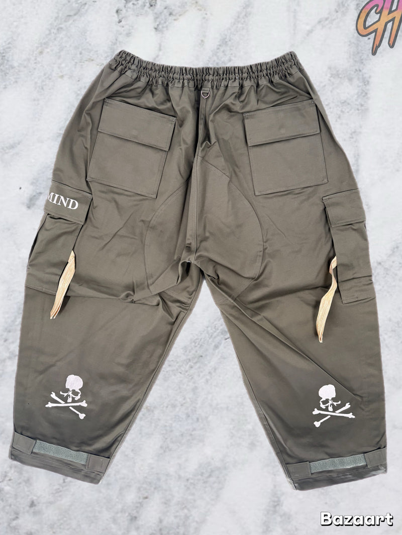Mastermind World Parachute Olive Cargo Pants Size Medium (MSRP: $1,998)
