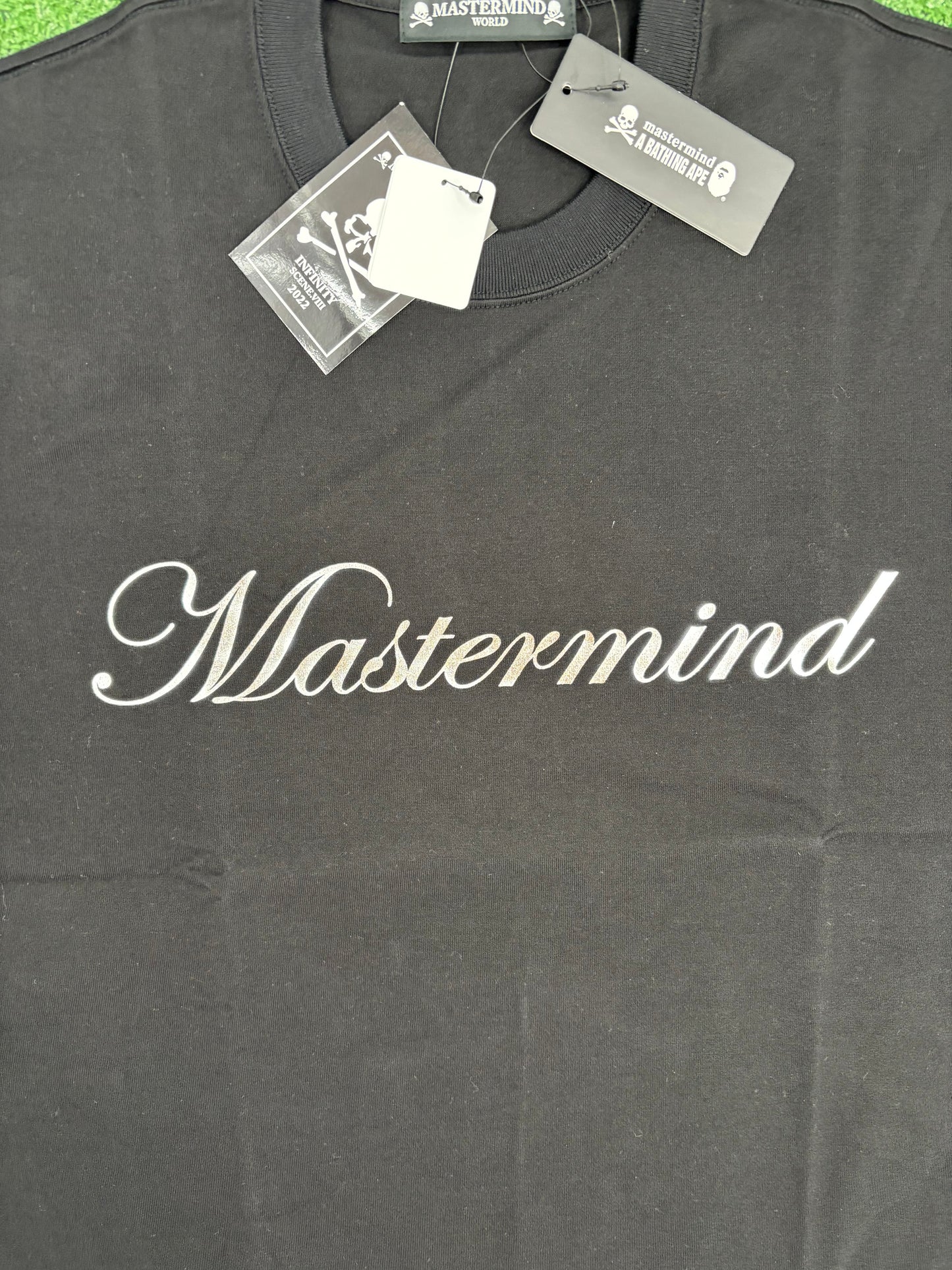 Mastermind World 'Love & Peace' Black T-Shirt Size Medium (MSRP: $889.00)