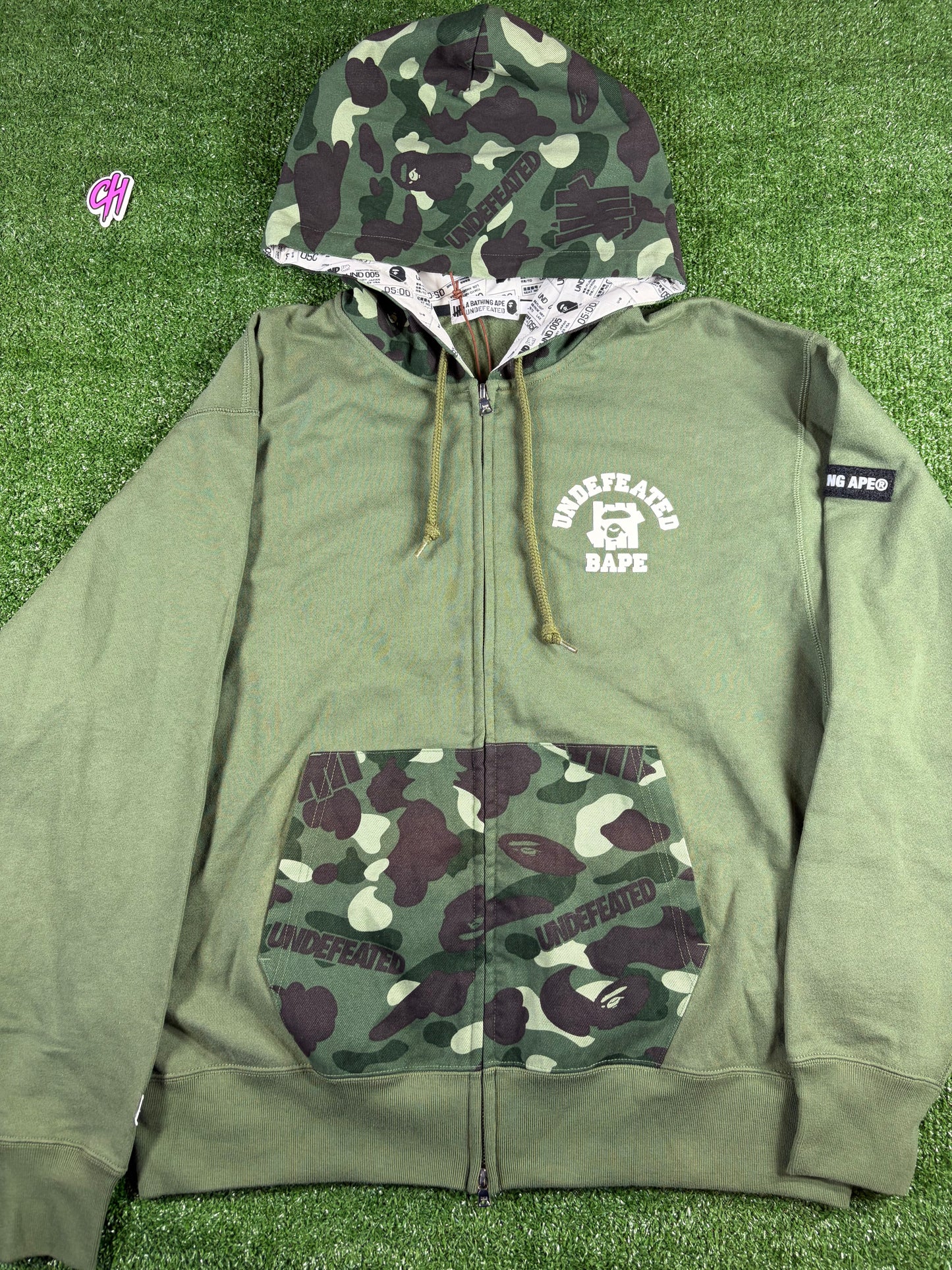 Bape X Undefeated Green Color Camo Zip-Up Hoodie Medium
