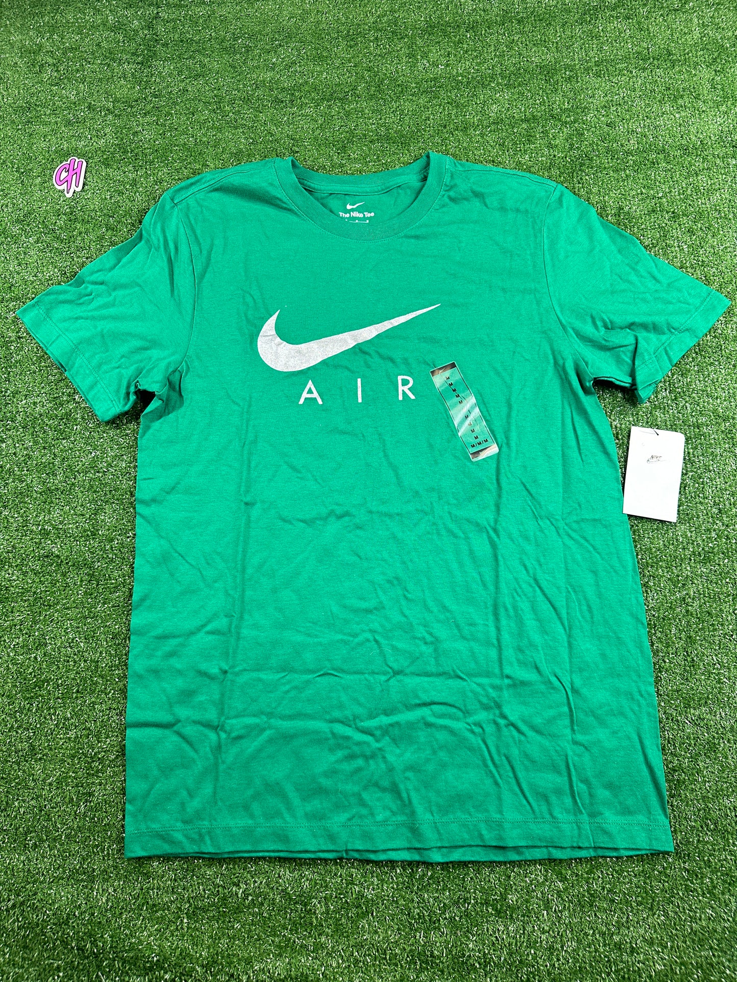 Nike Air Men's Brand New Chest Swoosh Green T-Shirt - Size Medium