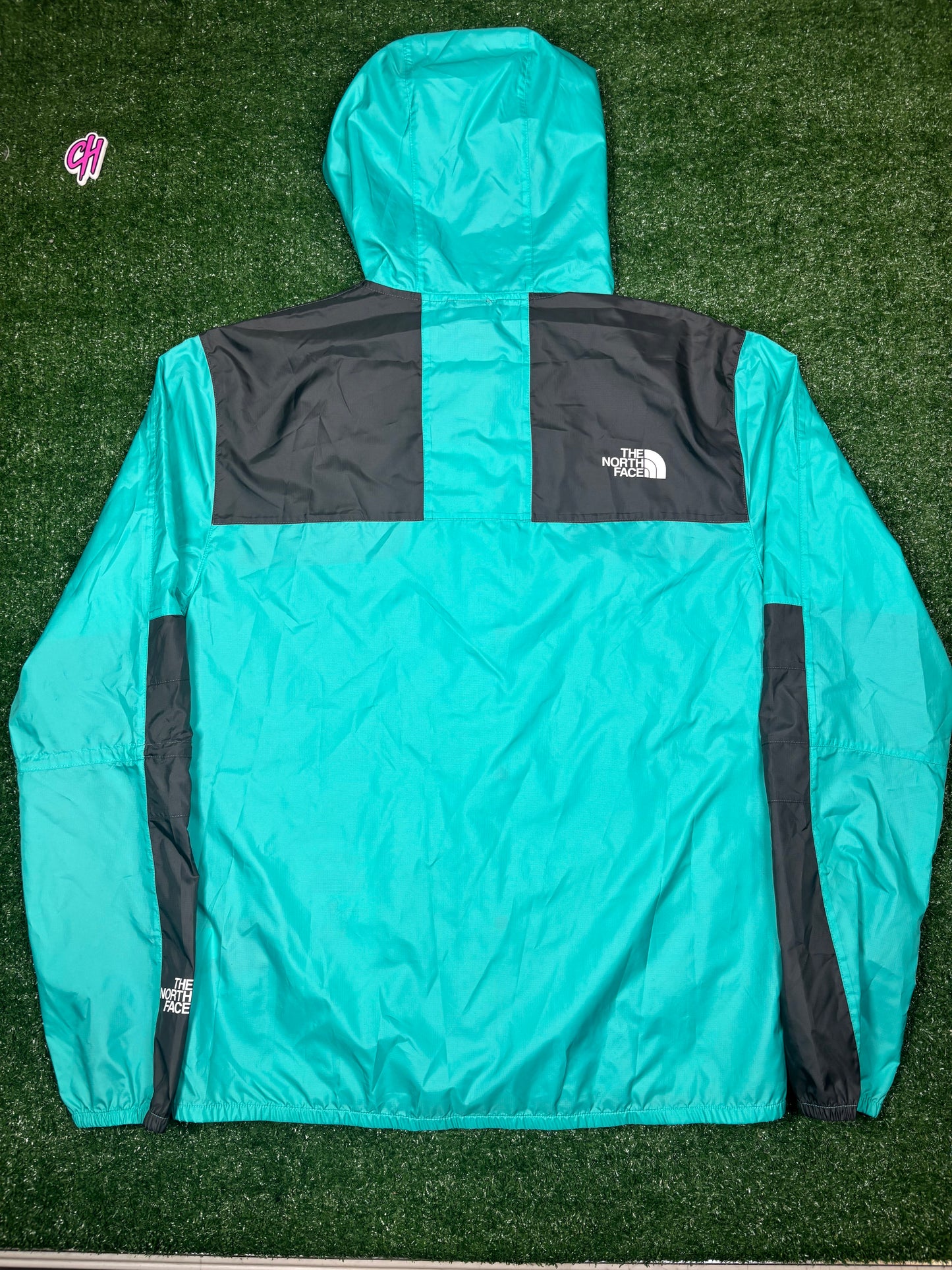 North Face Turqoise Mountain Jacket Size Medium Brand New