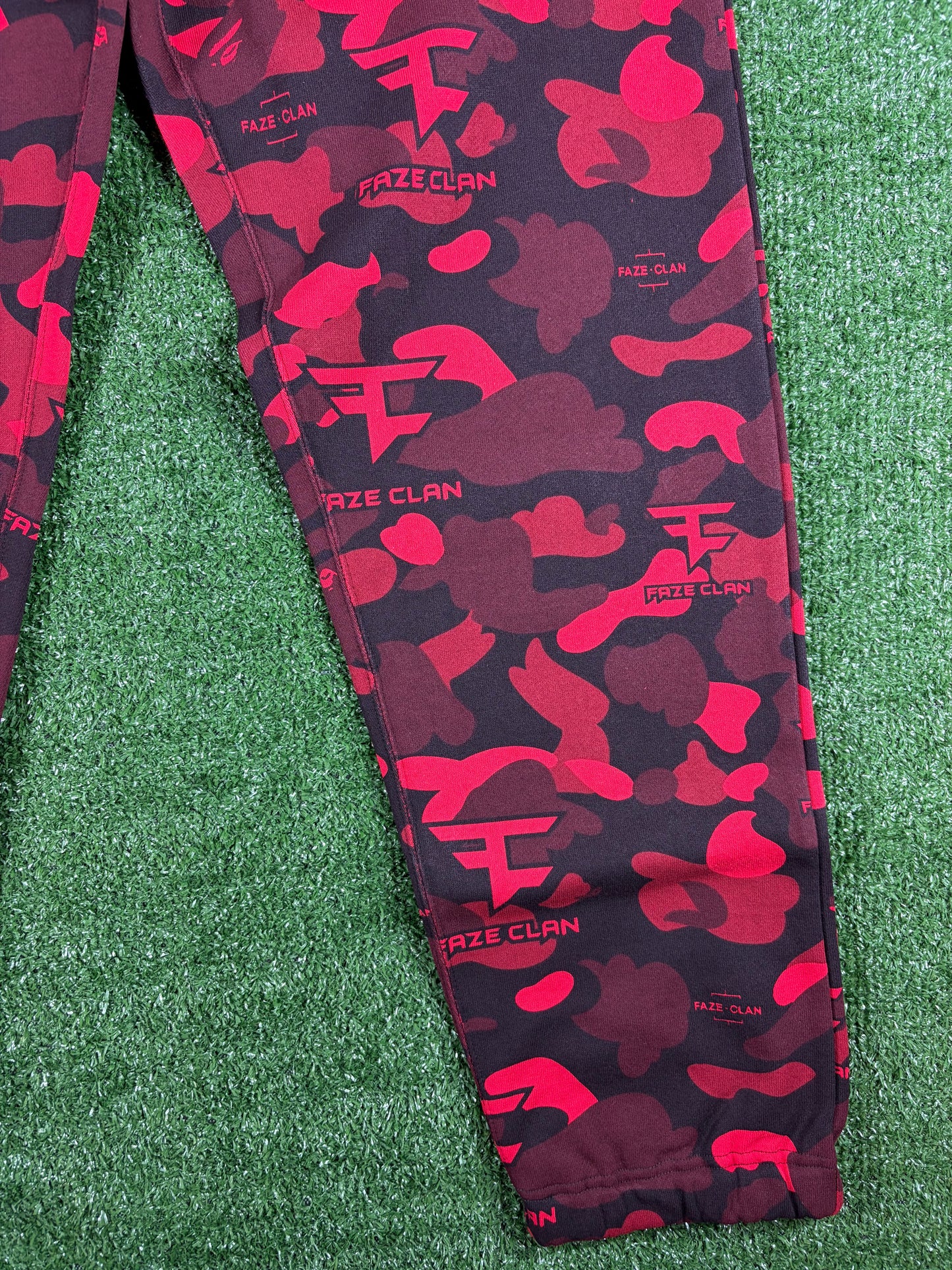 BAPE X Faze Clan Red Camo Sweatpants Size Large