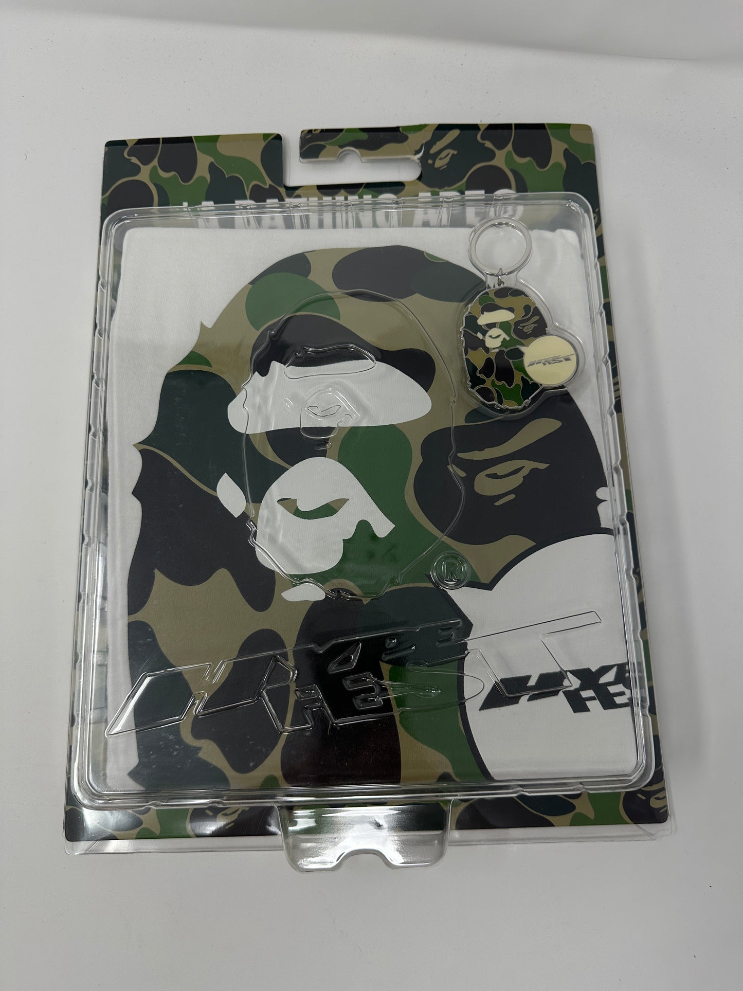 BAPE 2018 Hypefest S/S T-Shirt With Keychain Set - Size Small