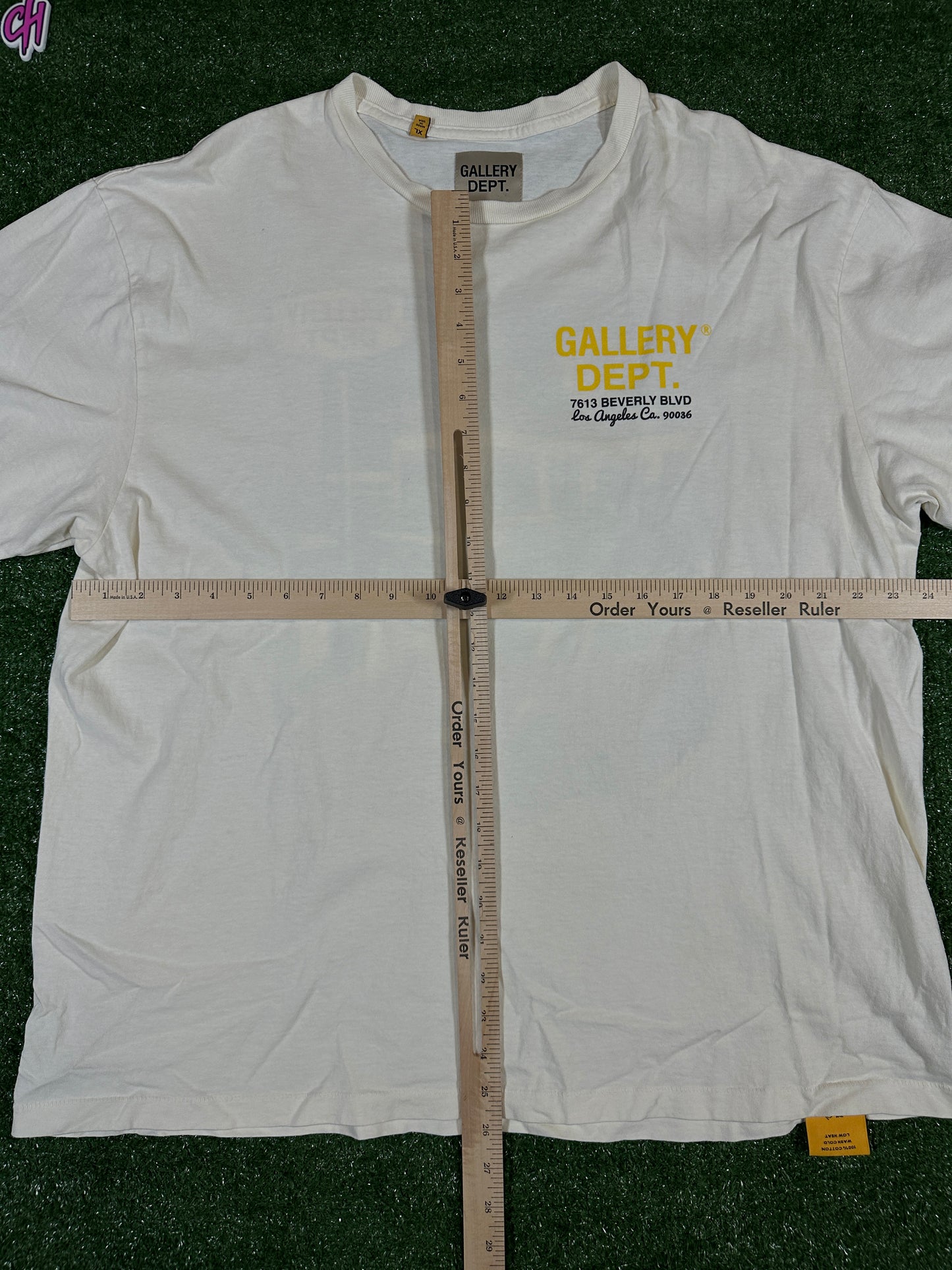 Gallery Dept. 'Drive Thru' Boxy Fit Cream T-Shirt (USED) - Size XL