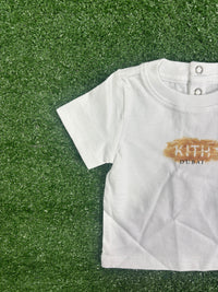 Kith Baby Dubai Desert Box Logo T-Shirt 'White' Size 0/3 Months