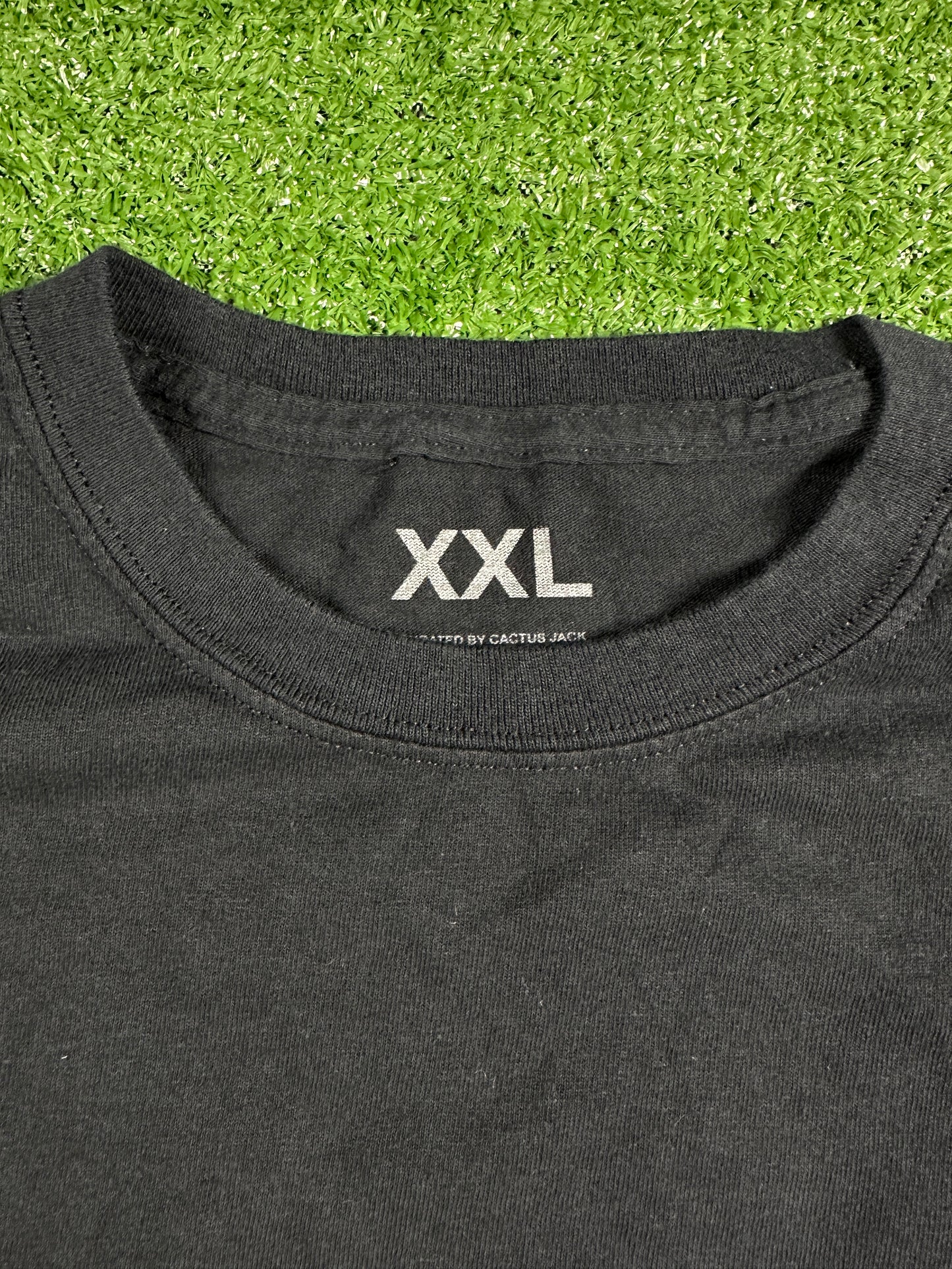 Travis Scott Birds In The Trap Europe Official Tour T-shirt 'Fly' - Size XXL (Gently Used)