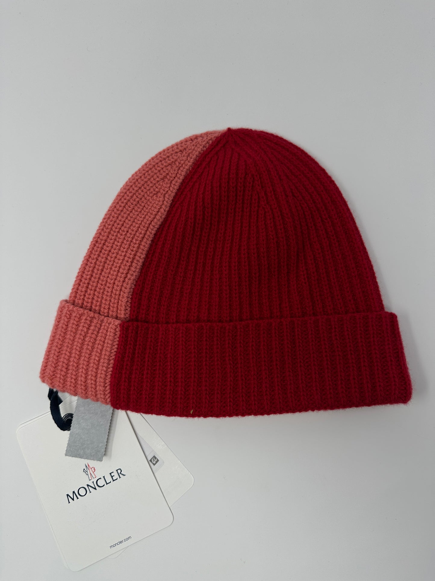 Moncler Berreto Tricot Beanie in Red/pink