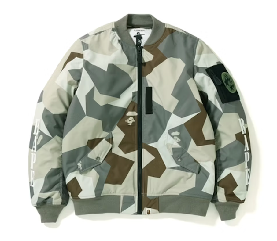 A Bathing Ape BAPE Splinter Camo Light Bomber Jacket Beige Size Small Mens