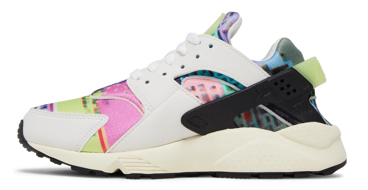 Women's Nike Air Huarache SE 'Pixel' Multi-Color Sneakers - Size 8.5W