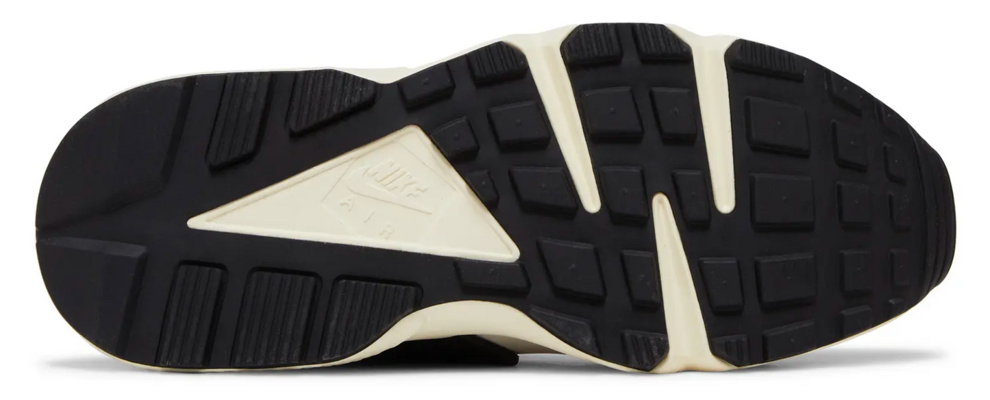 Women's Nike Air Huarache SE 'Pixel' Multi-Color Sneakers - Size 8.5W