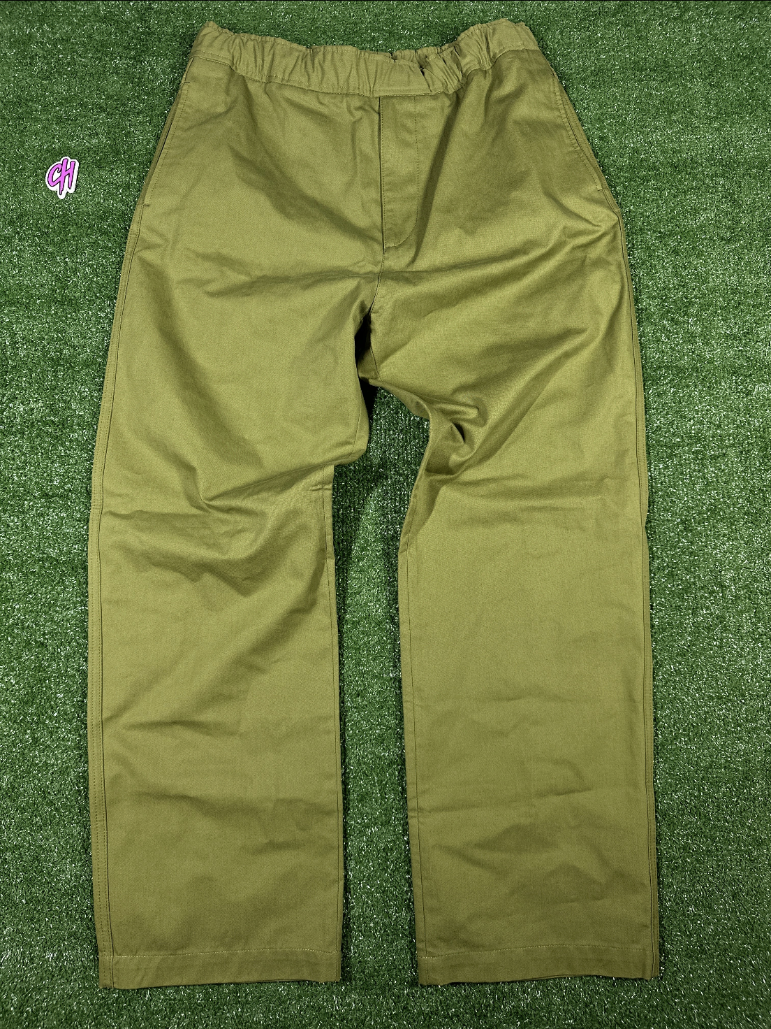 Moncler Men's Pantelone Sportivo Olive Brand New Pants - Size Medium