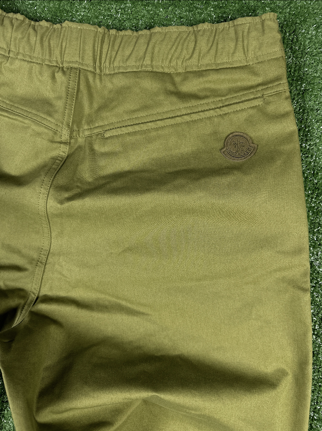 Moncler Men's Pantelone Sportivo Olive Brand New Pants - Size Medium