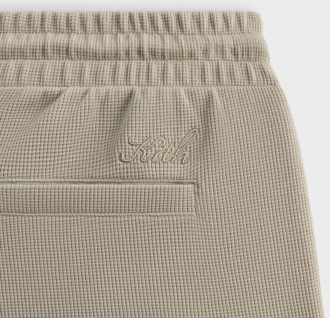 Kith Micro Waffle Fairfax Cargo Shorts Sandrift Size XL BRAND NEW