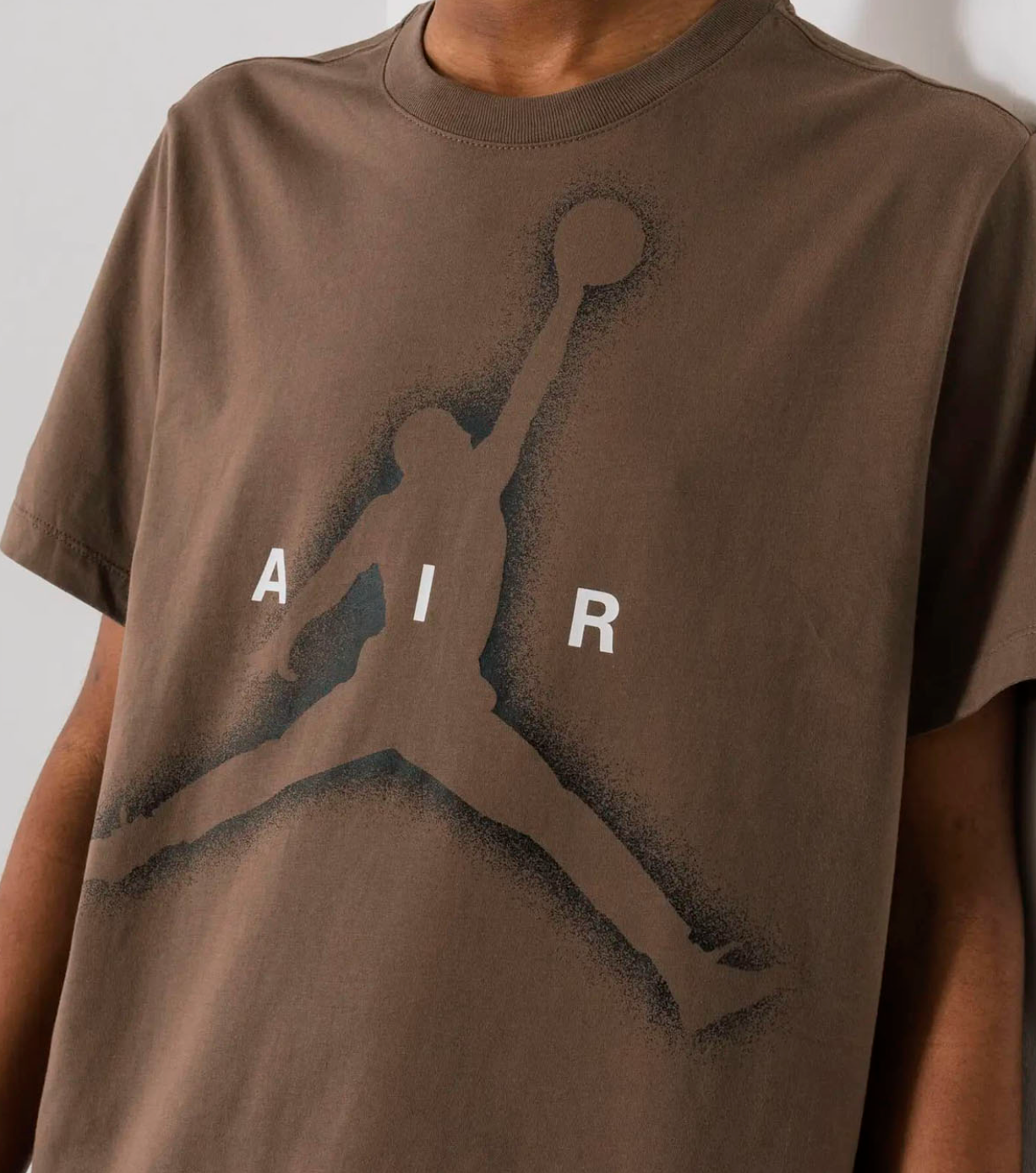 Jordan Essentials Men's T-Shirt Brown Size XS BRAND NEW