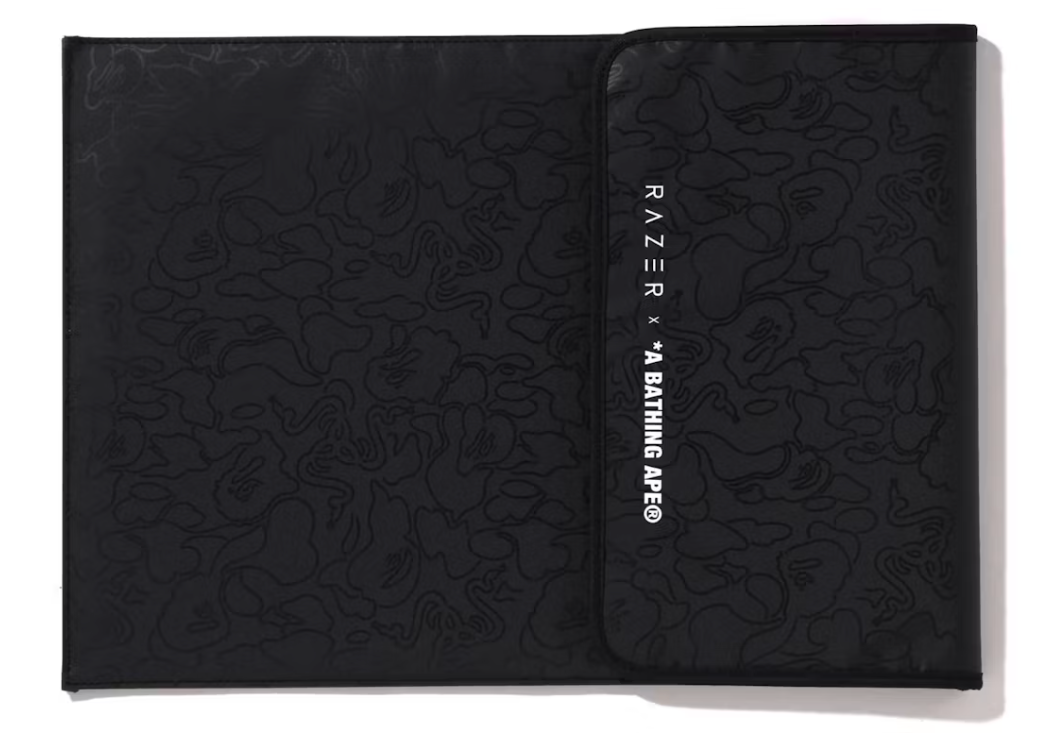 Razer x BAPE Neon Camo 15.6 IN Protective Sleeve V2