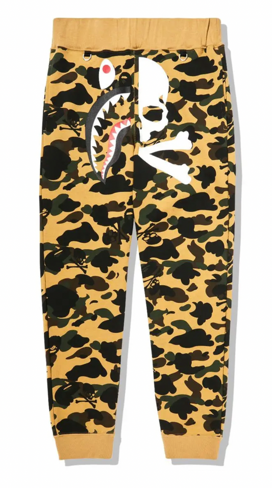 Bape X Mastermind Shark Camo Yellow Slim Sweatpants Size XL