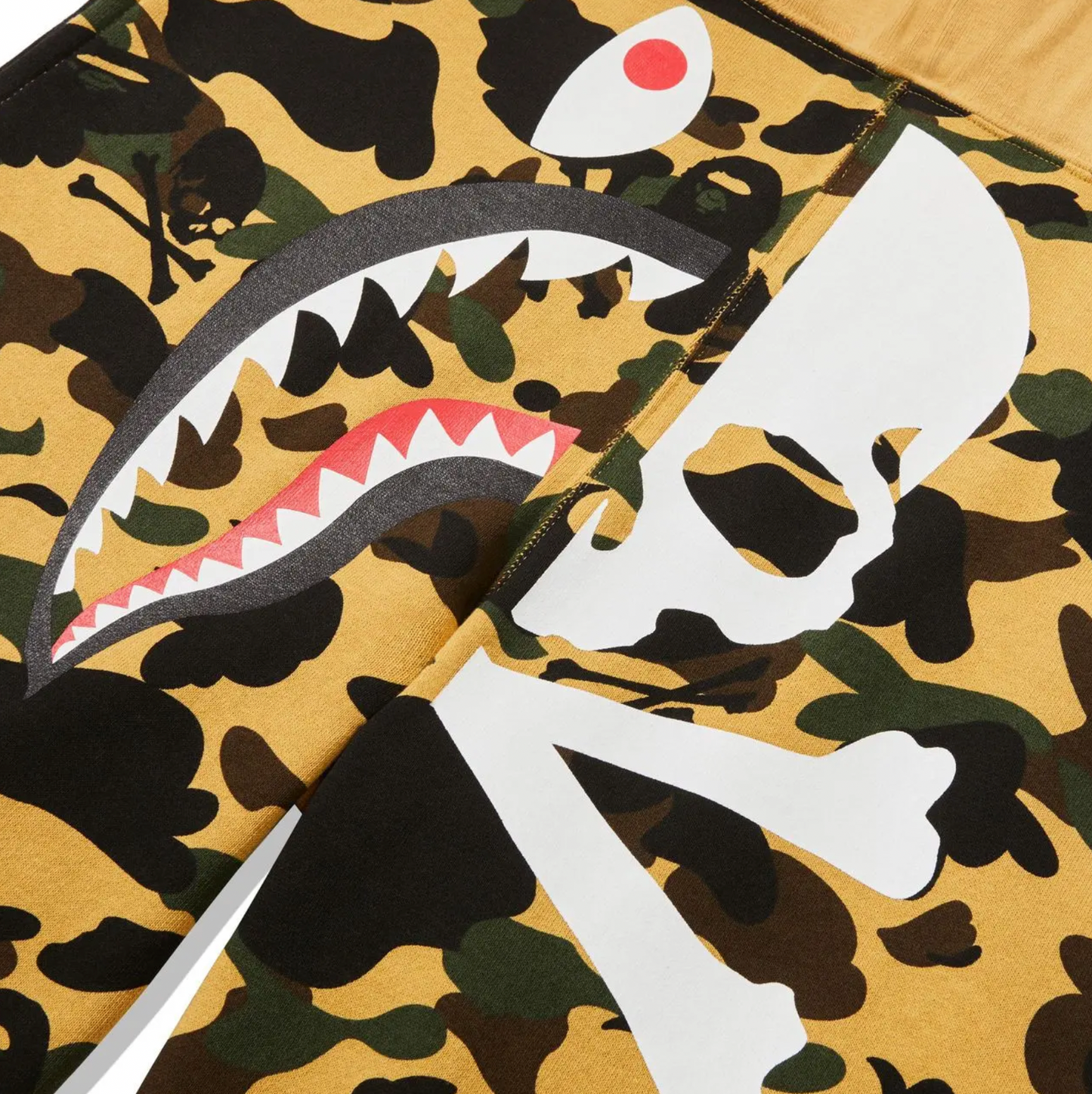 Bape X Mastermind Shark Camo Yellow Slim Sweatpants Size XXL